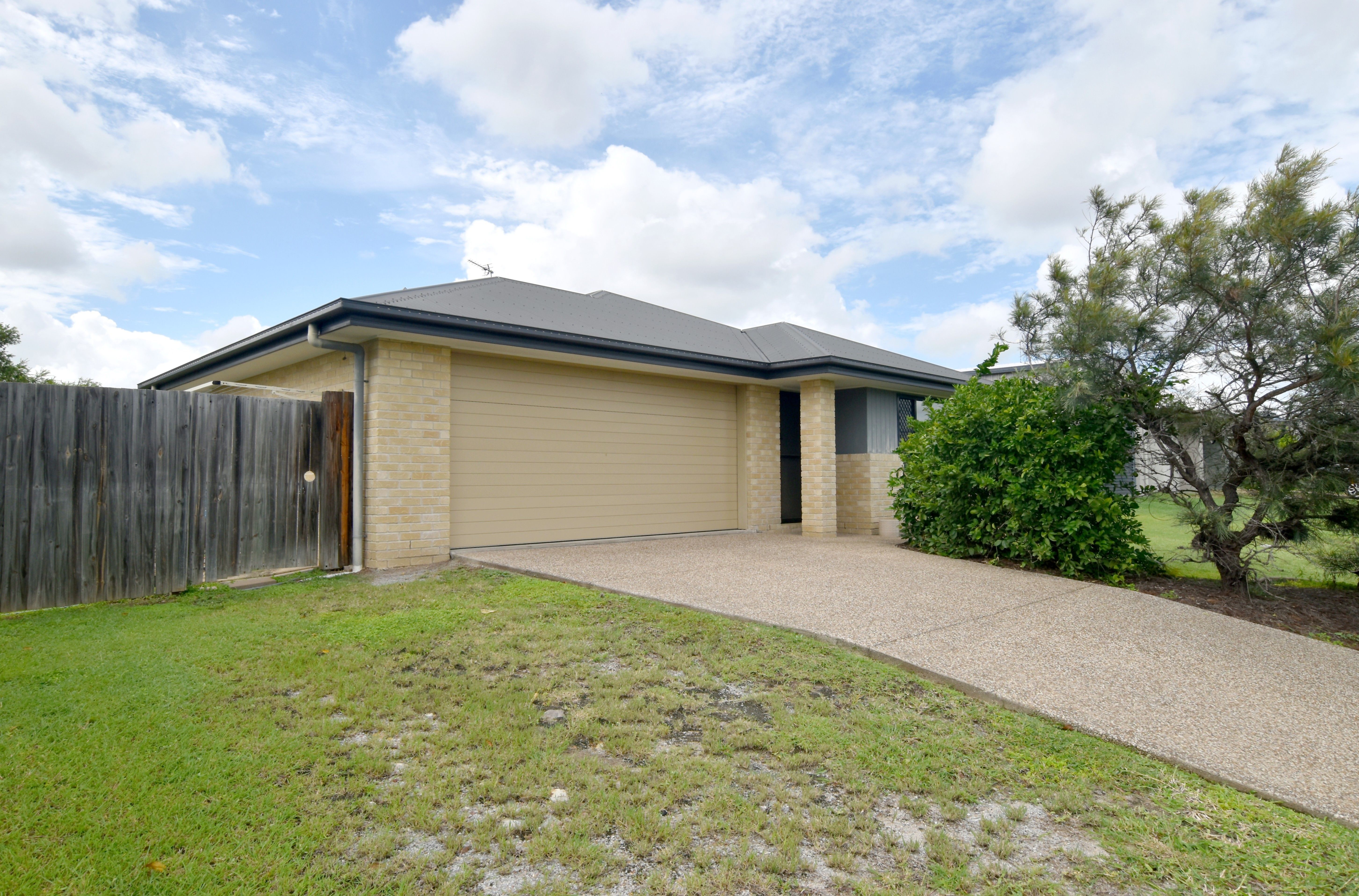 3 Bellbird Circuit, New Auckland, QLD 4680