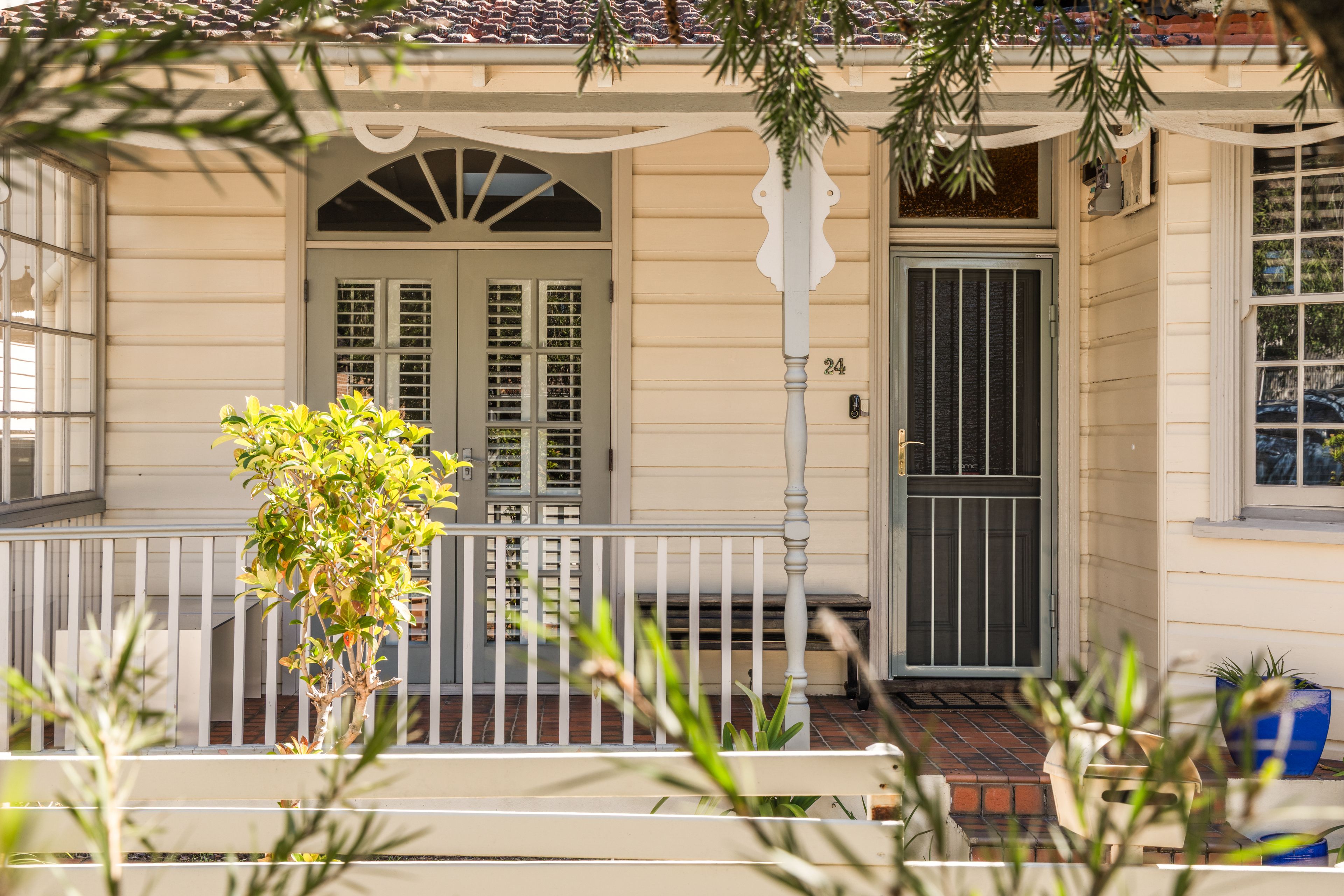 24 Brown Street — photo 4 of 19