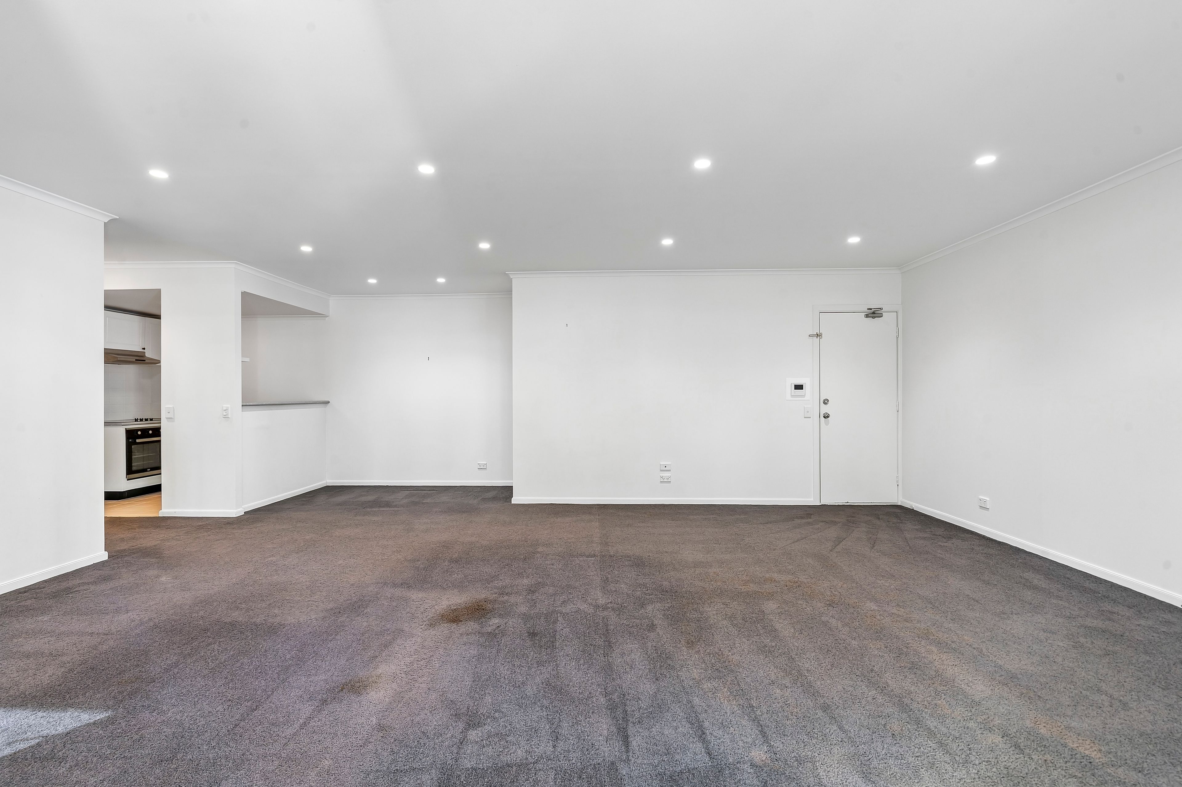 104/120 Sturt Street — photo 3 of 19