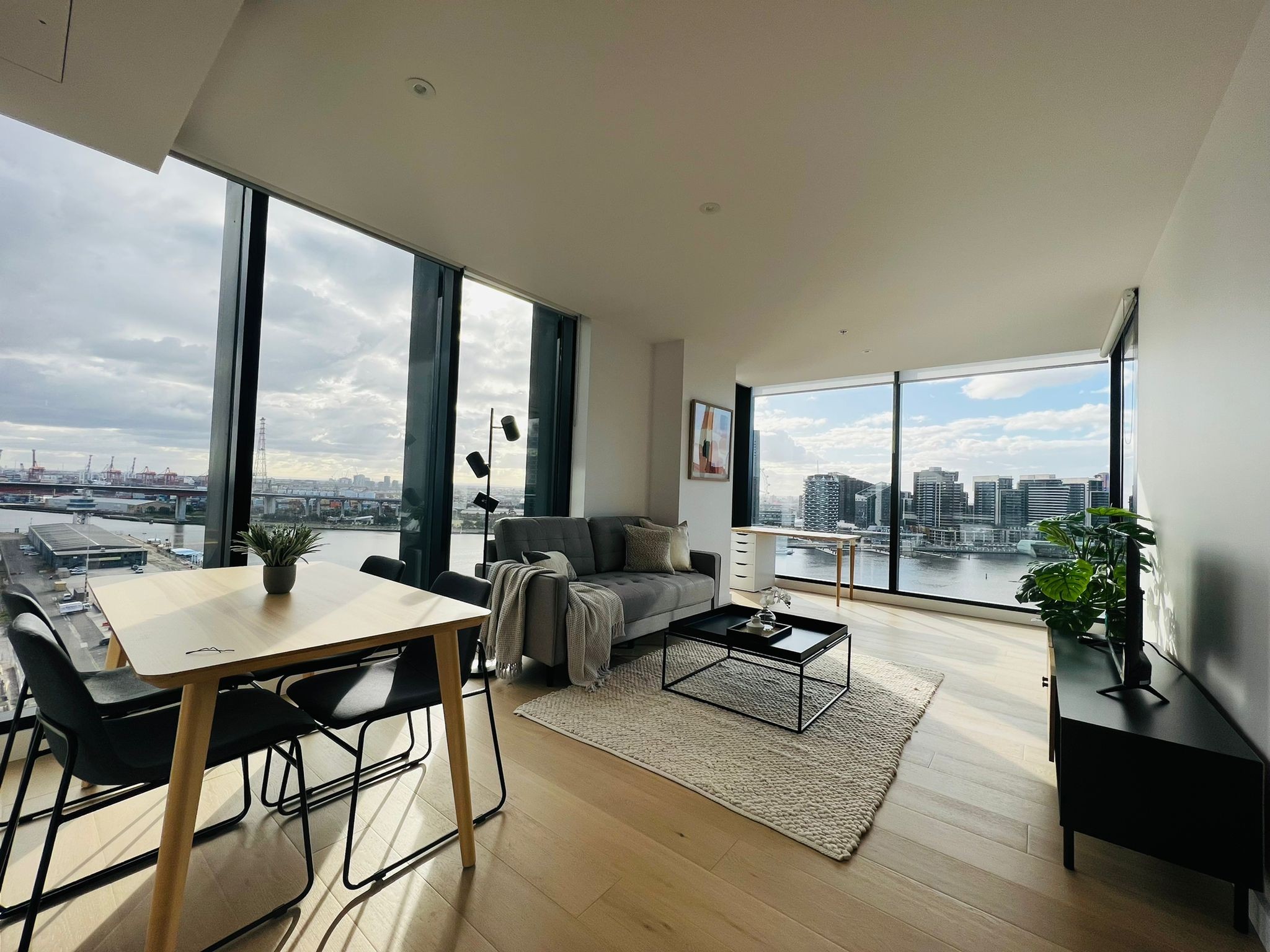 1304/915 Collins Street, Docklands, VIC 3008