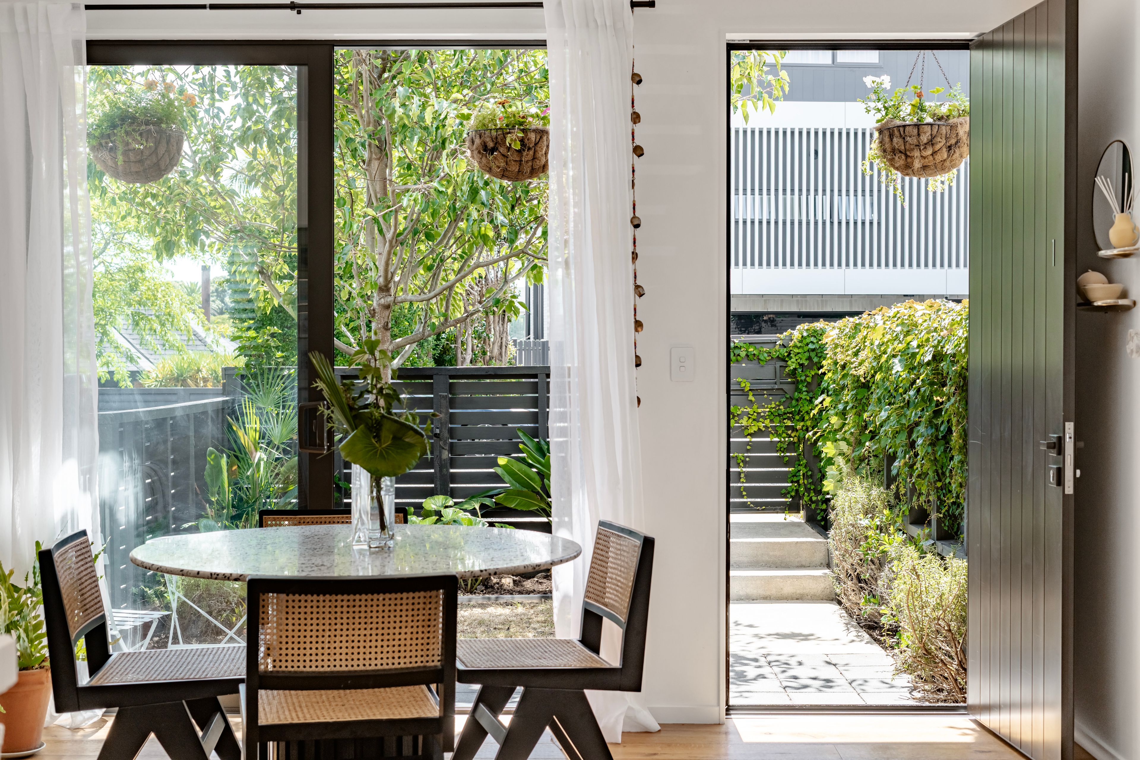 1/4 Glen Atkinson Street, St Heliers
