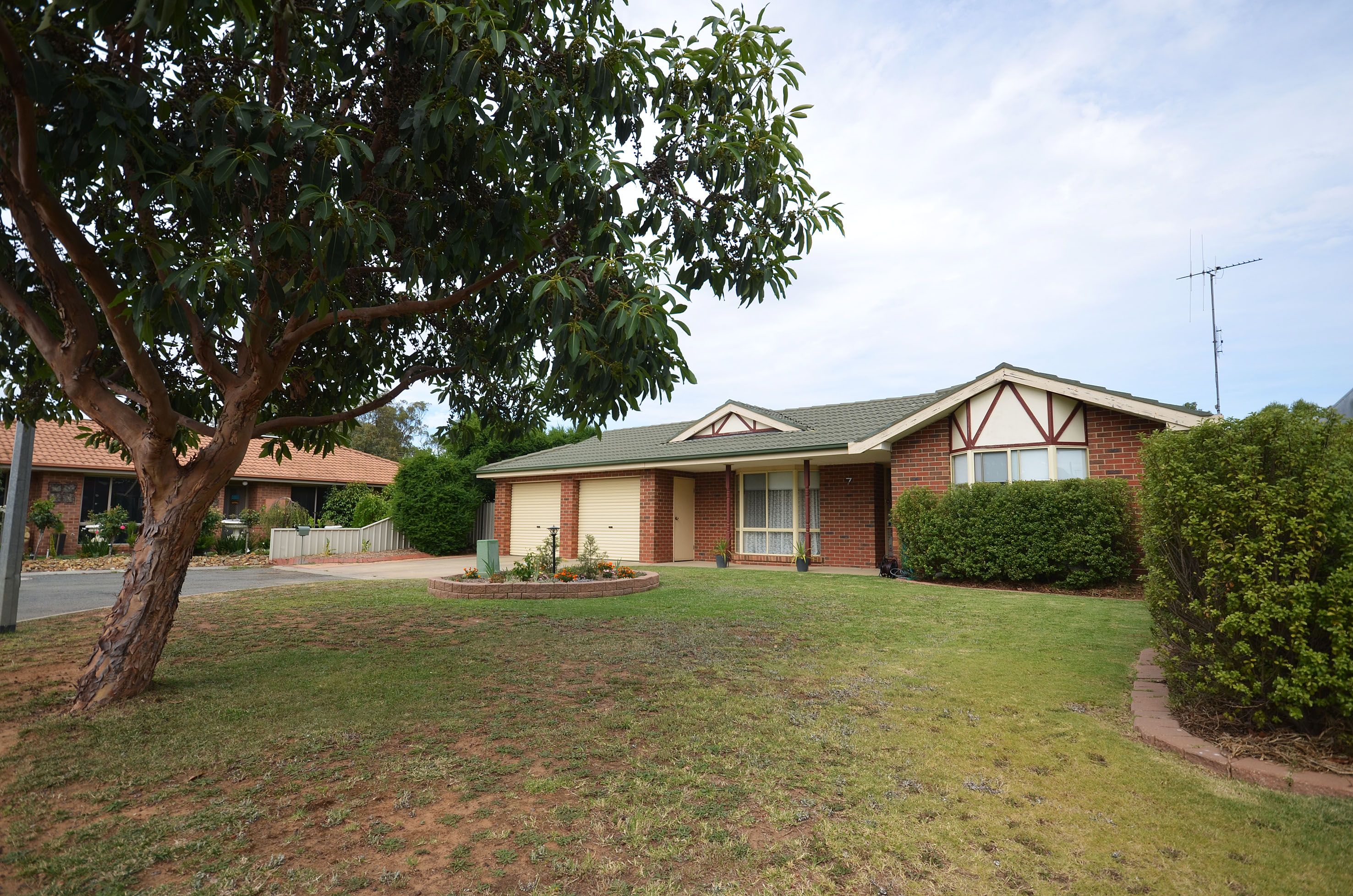 7 Annie Court