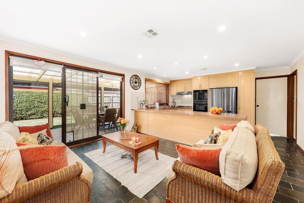 22 Blind Creek Lane, Wantirna South, VIC 3152