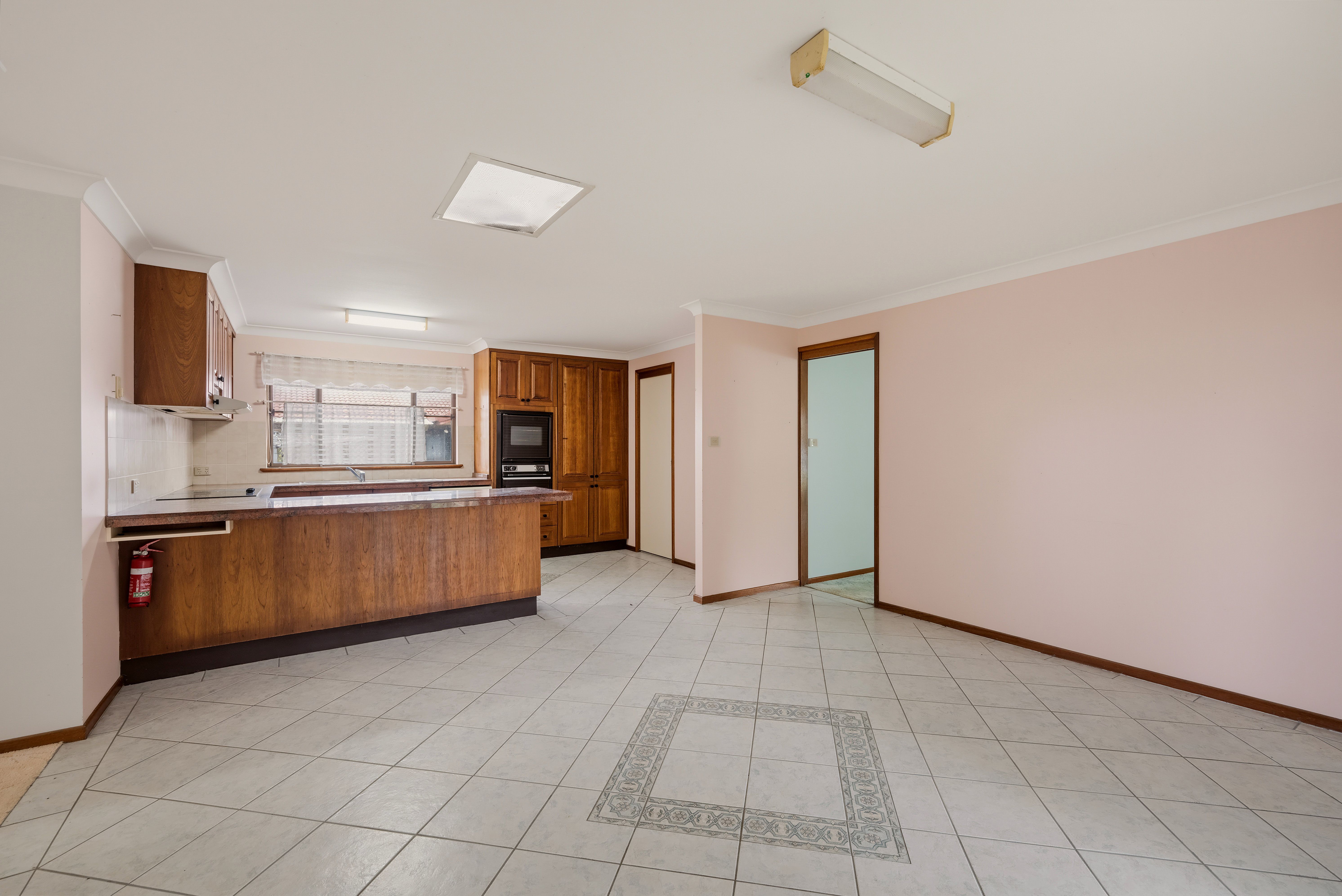 25 Verbena Avenue — photo 4 of 17
