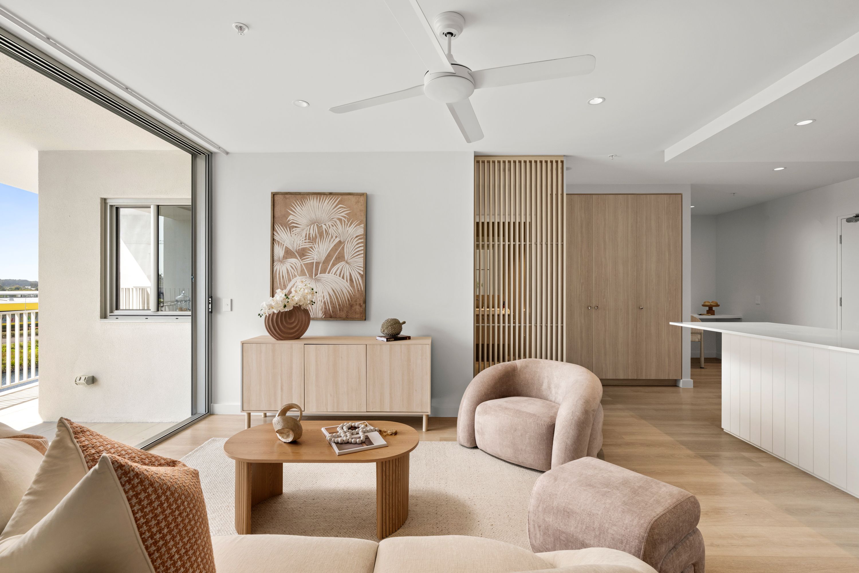 6408/6 Emporio Place — photo 9 of 25