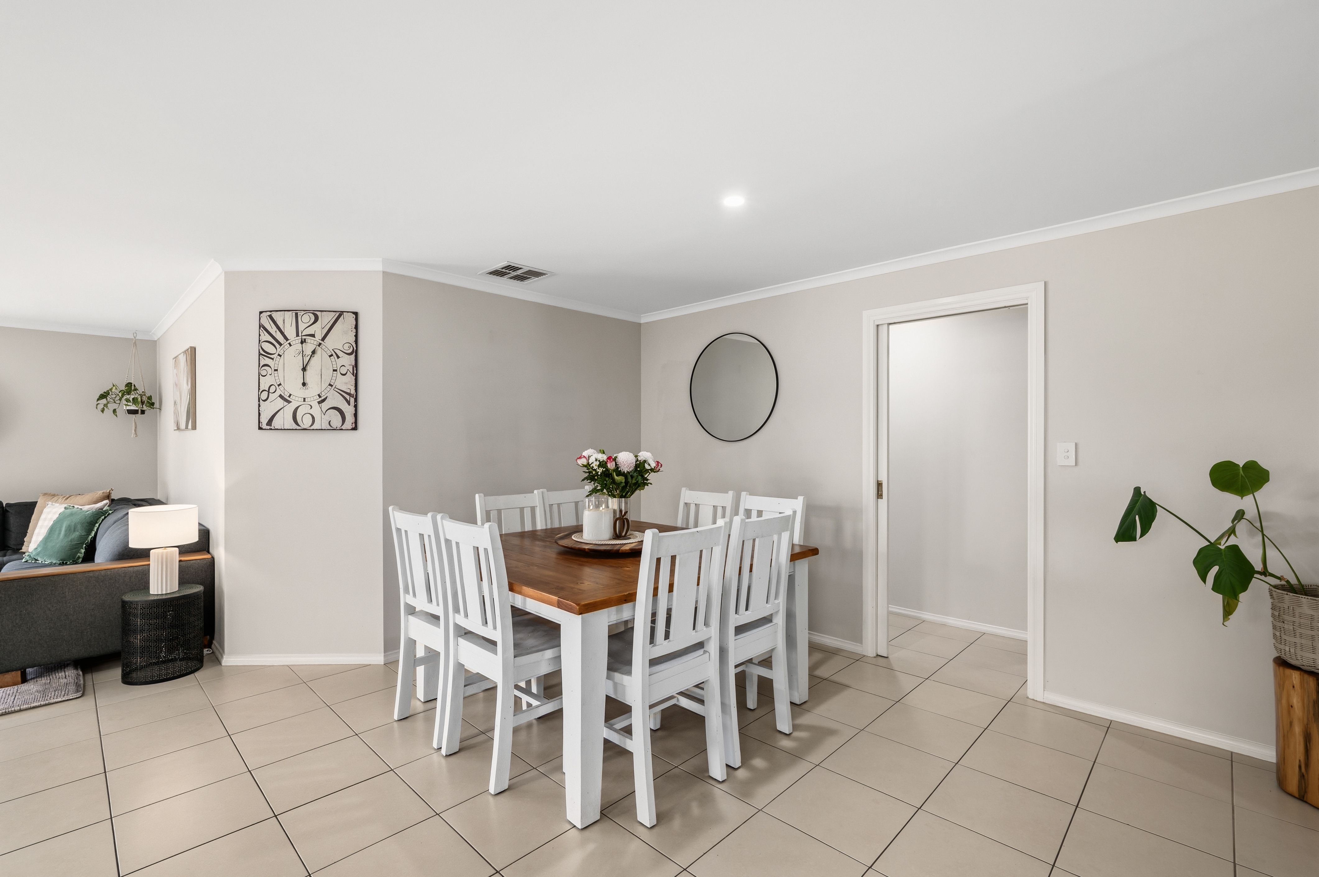 15 Stern Road — photo 10 of 26