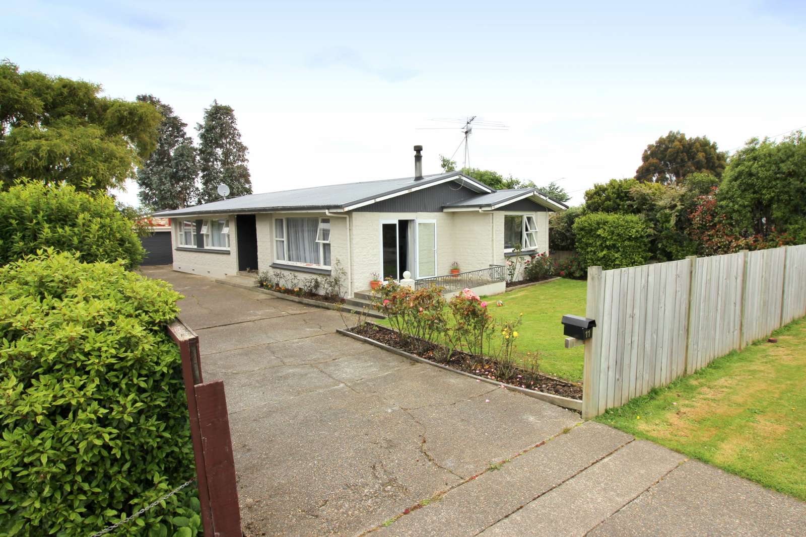 11 West Street, Hawthorndale, Invercargill Real Estate Ray White
