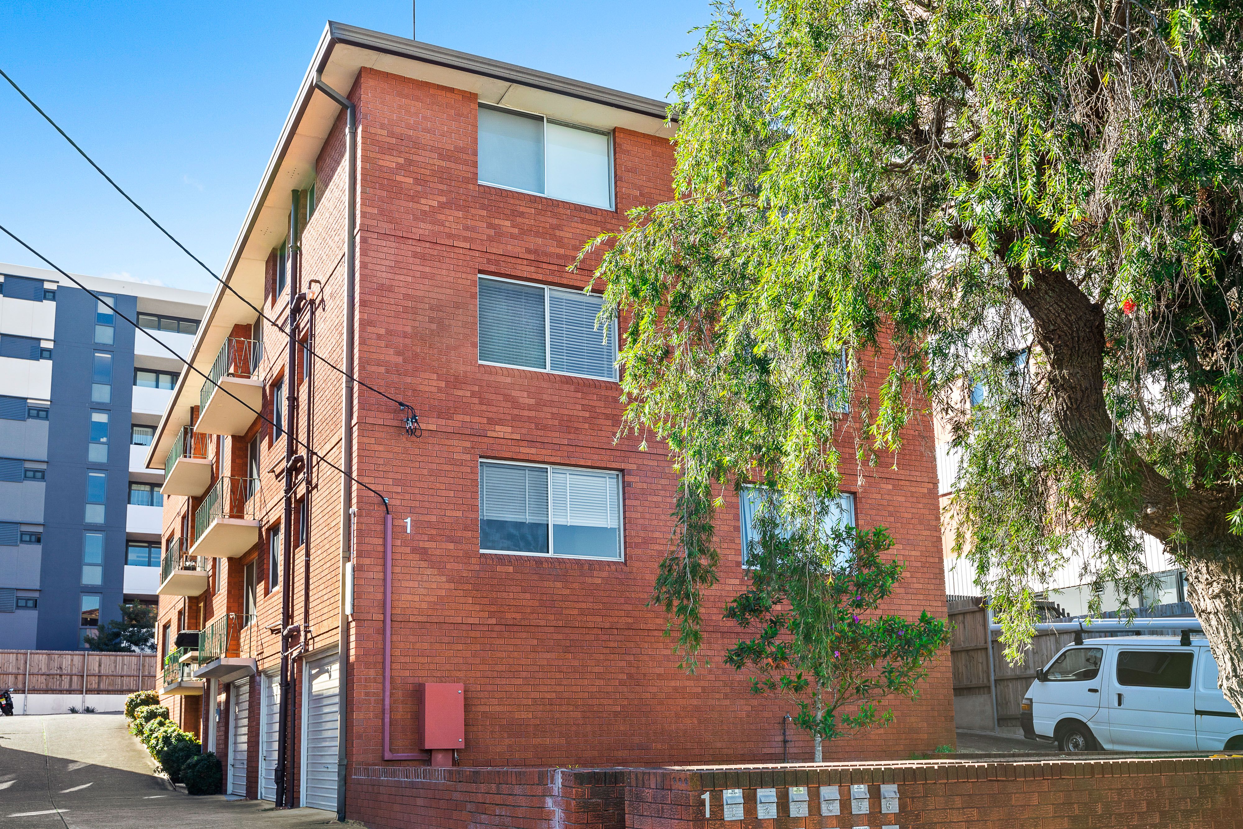 1 Western Crescent, Gladesville NSW 2111