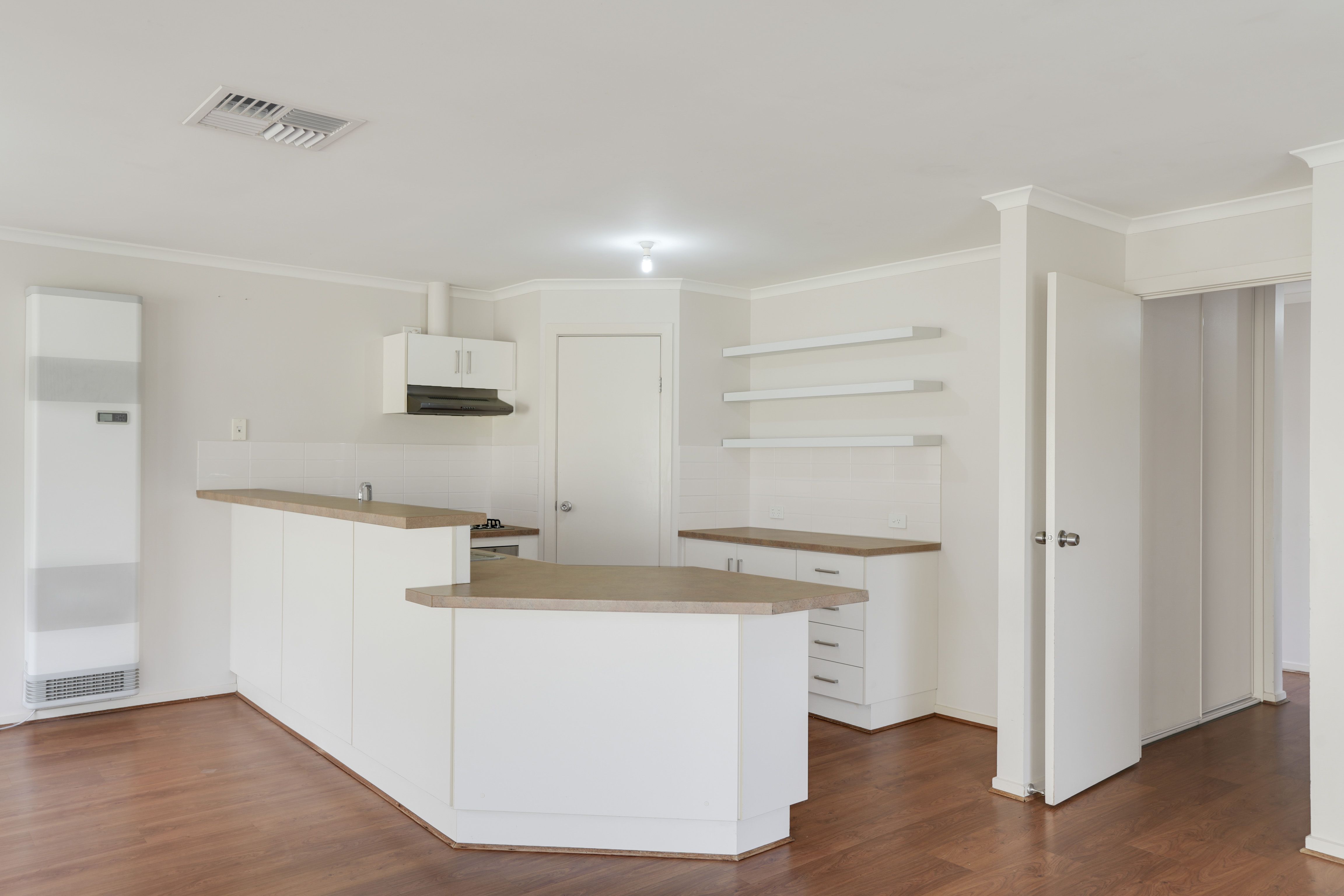 6 Dyson Street — photo 4 of 18