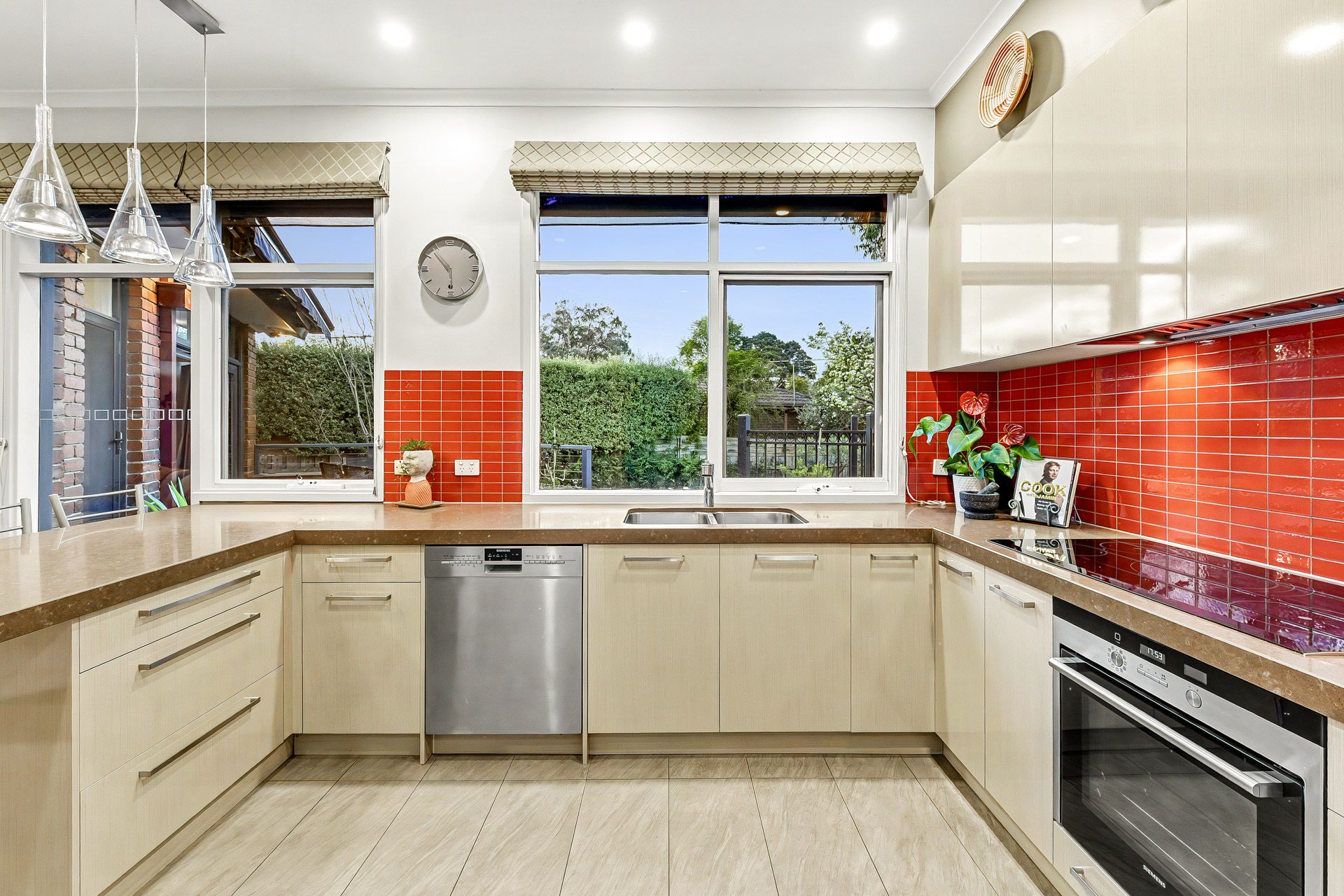 47 York Street — photo 8 of 18