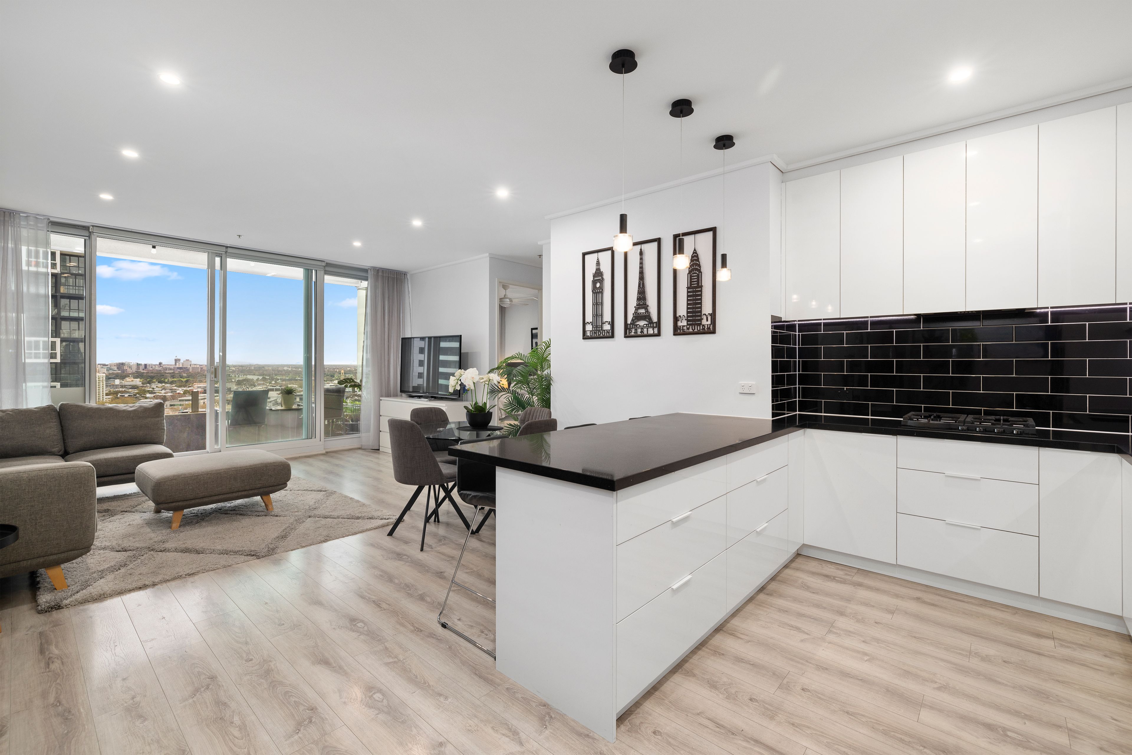 198/83 Whiteman Street, Southbank, VIC 3006