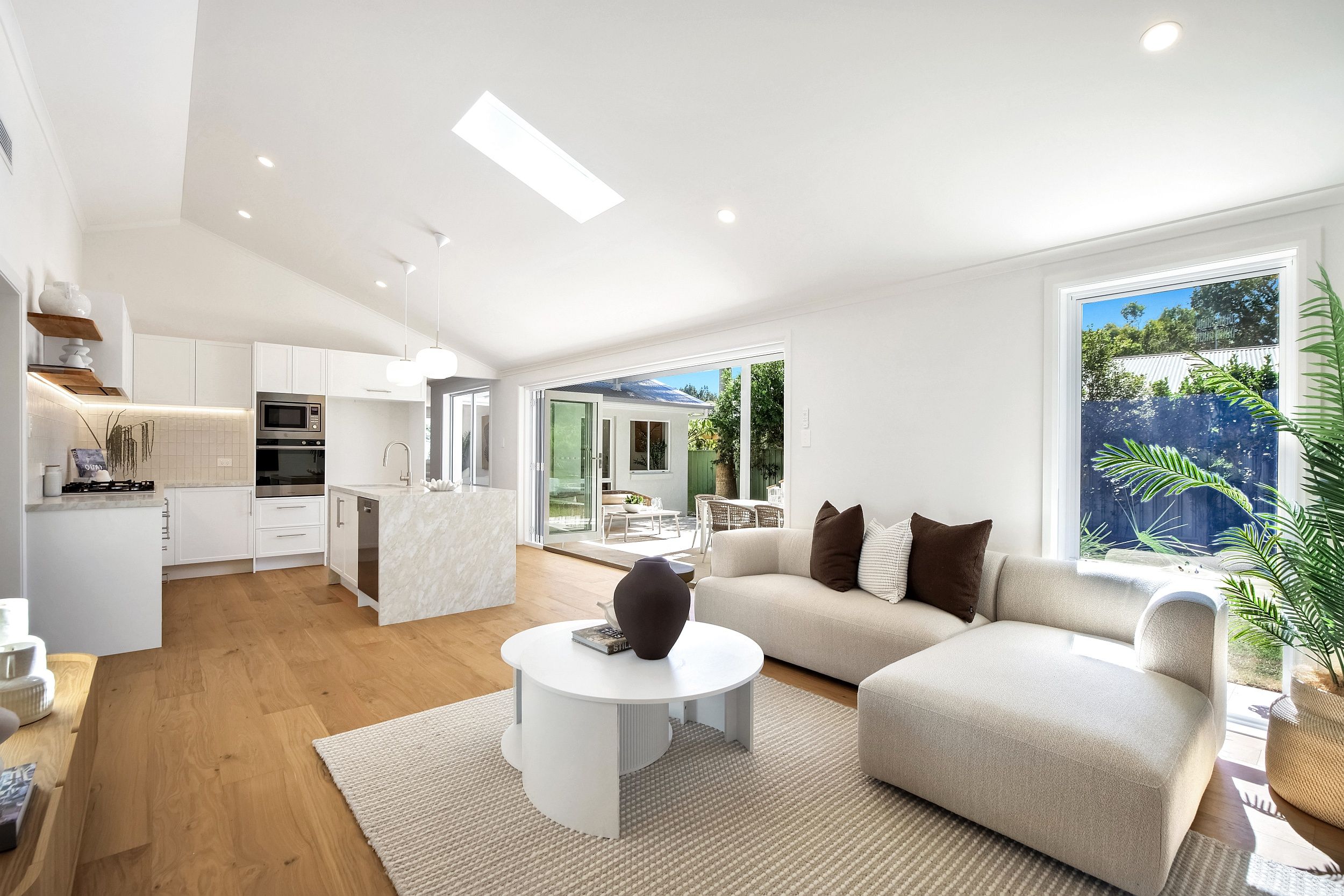 8 Compass Close, Bateau Bay, NSW 2261