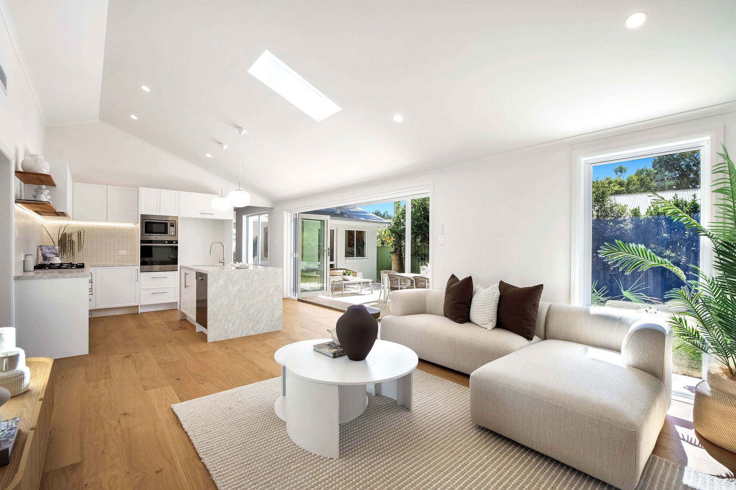 8 Compass Close, Bateau Bay, NSW 2261