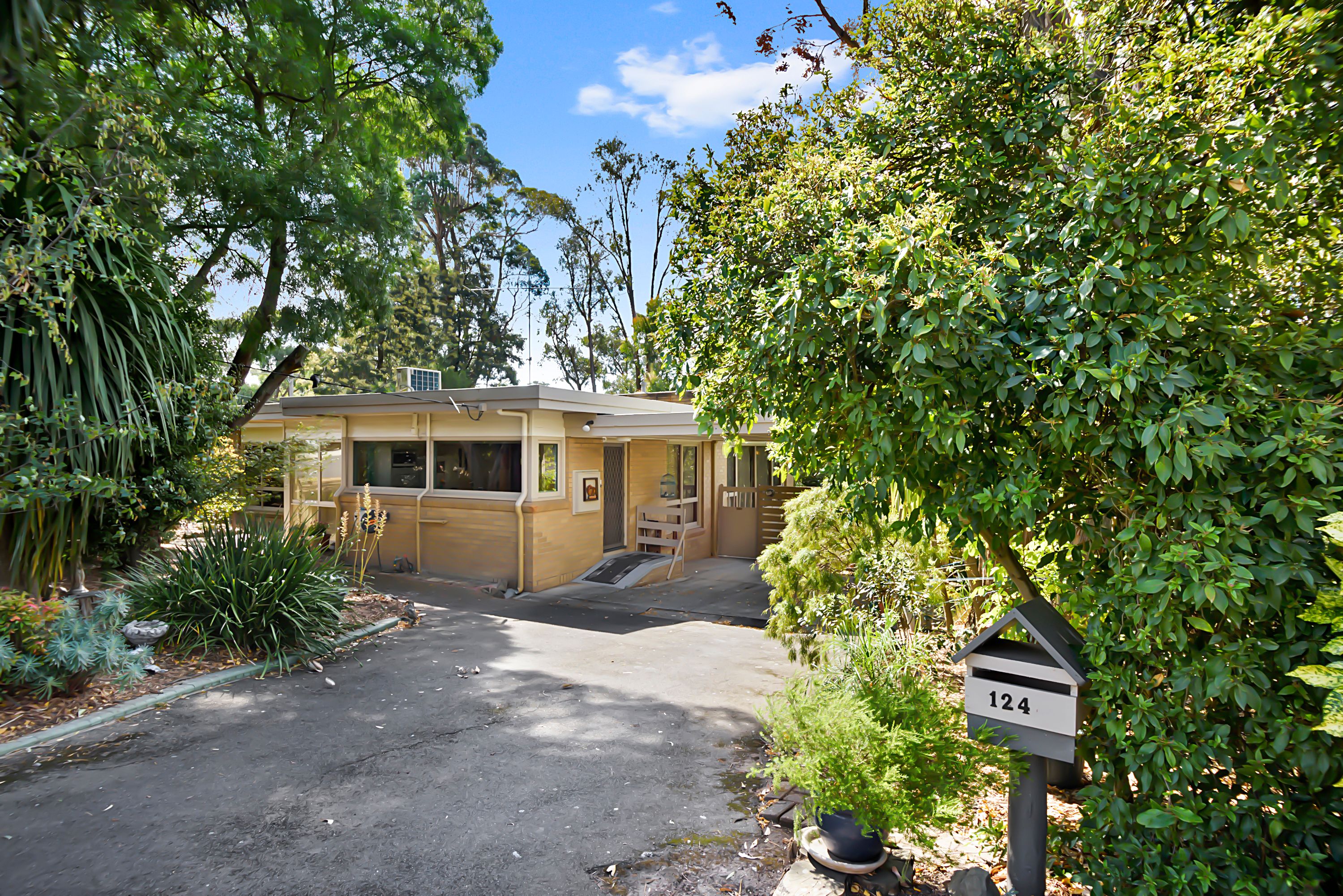 124 Rathkeale Avenue, Mount Helen VIC 3350