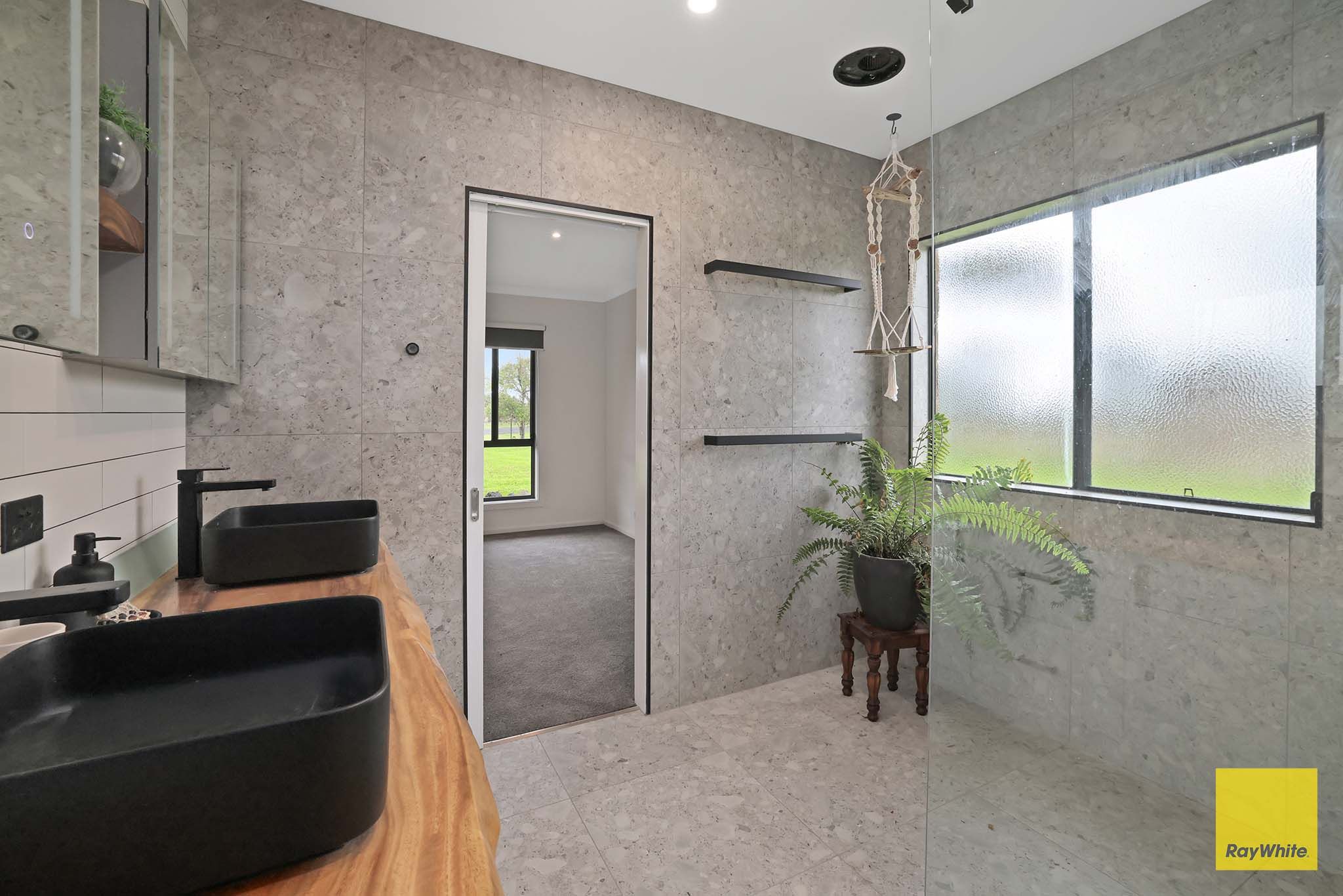 46 Cornwalls Road — photo 8 of 25