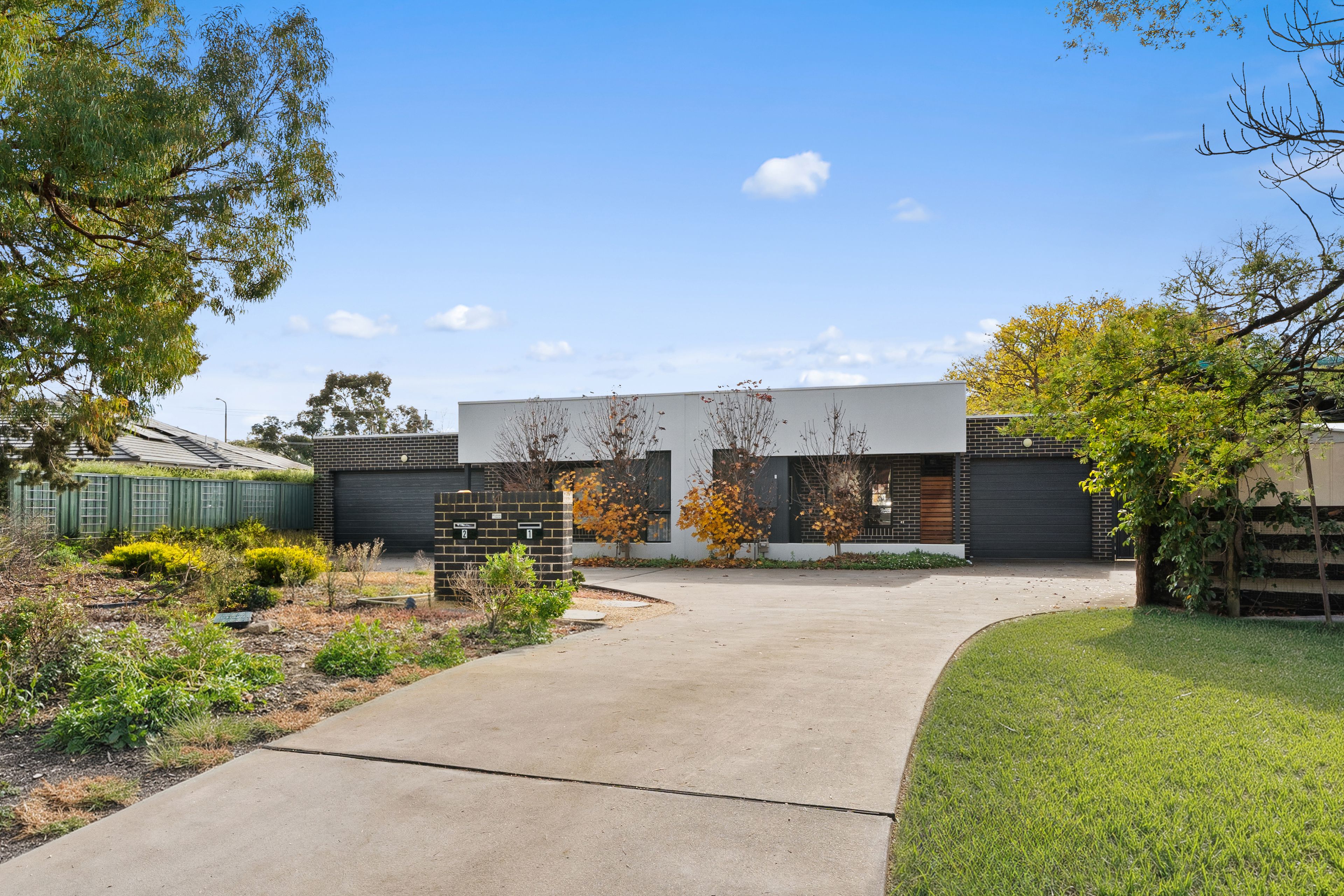 1/4 Jindivik Place, Scullin, ACT 2614
