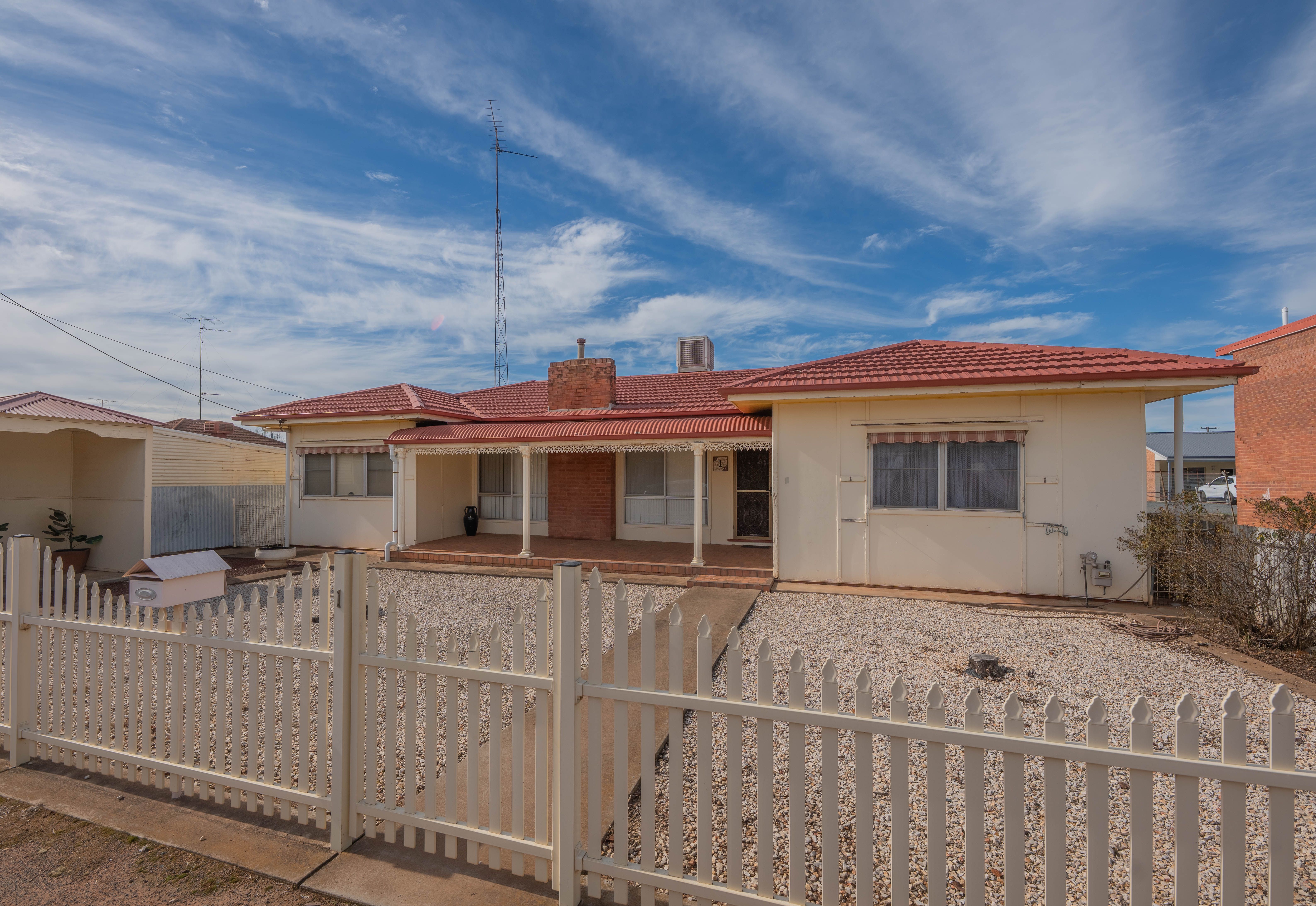 1 Northcott Street — photo from Ray White Parkes