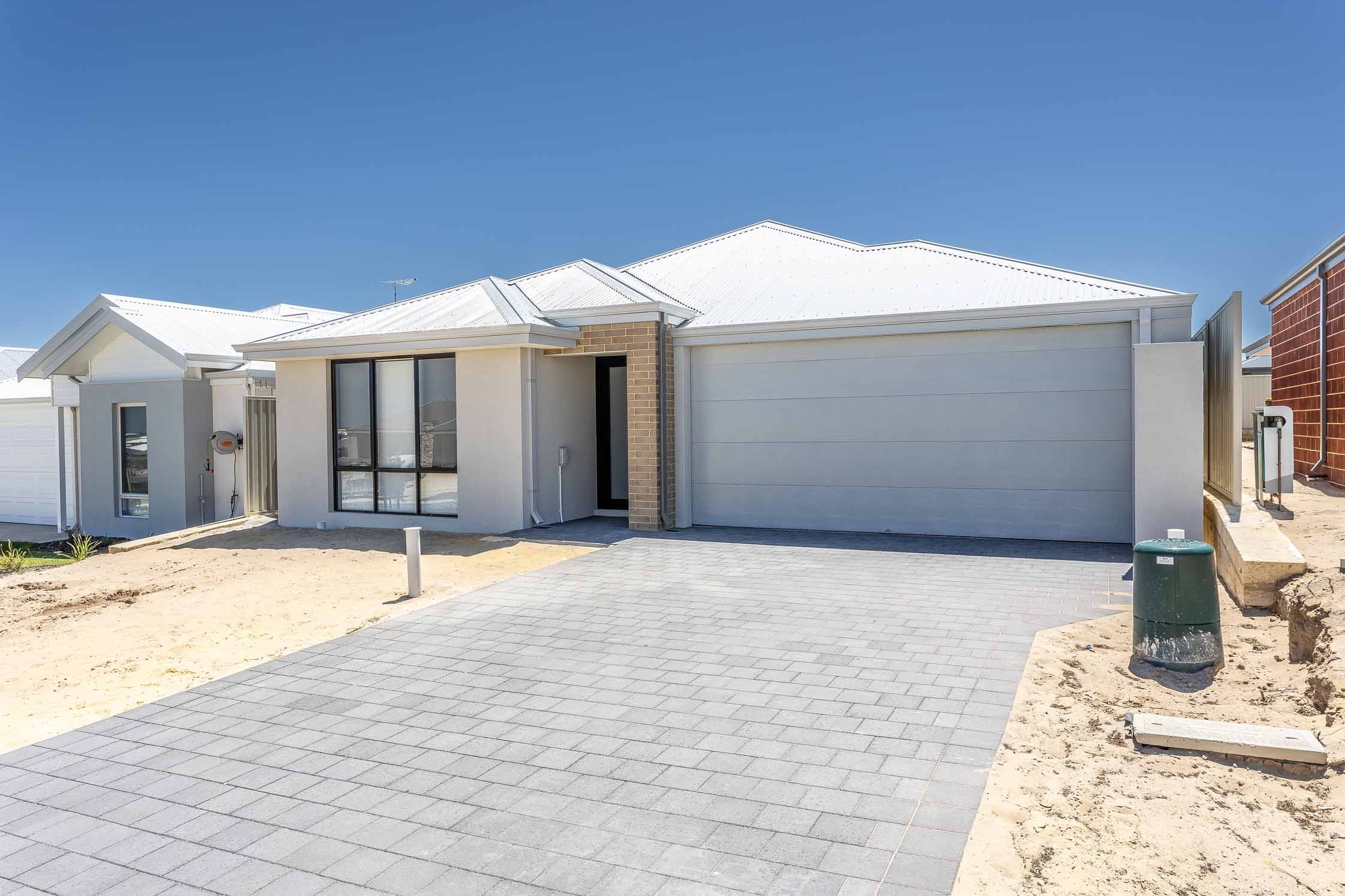 7 Hermosa Avenue, Eglinton, WA 6034