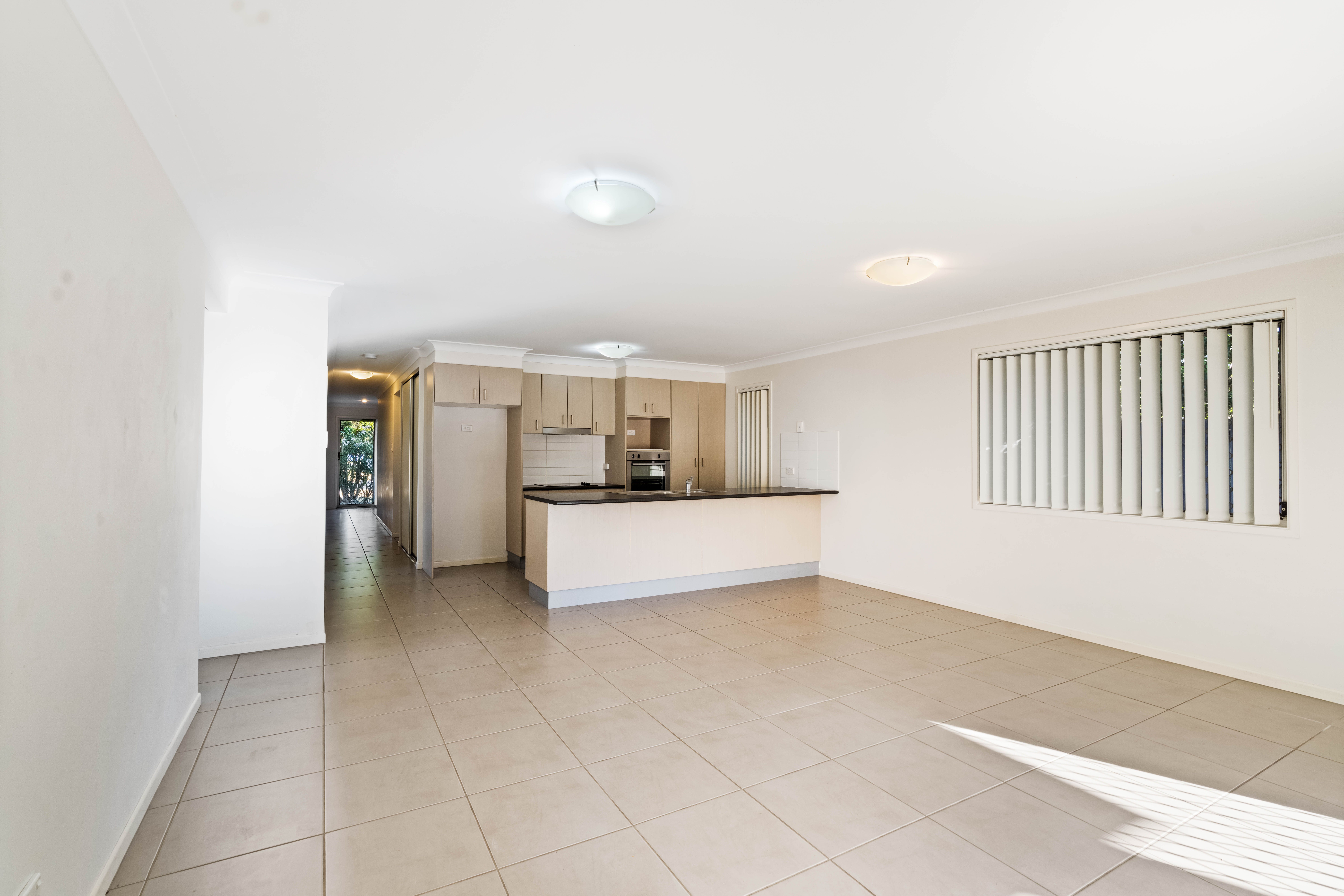 27 Jones Court — photo 4 of 17