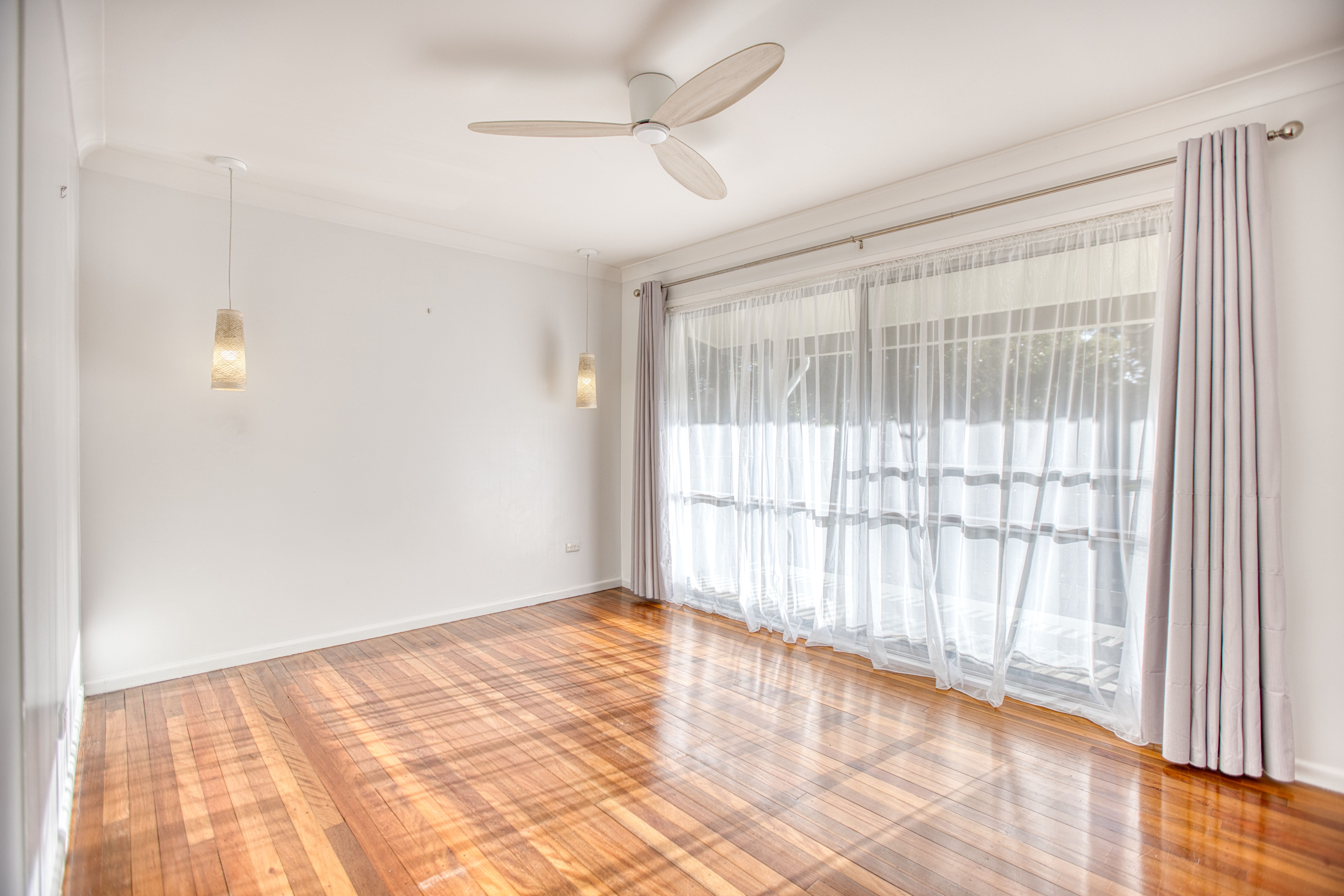 18 Gardiners Road — photo 5 of 14