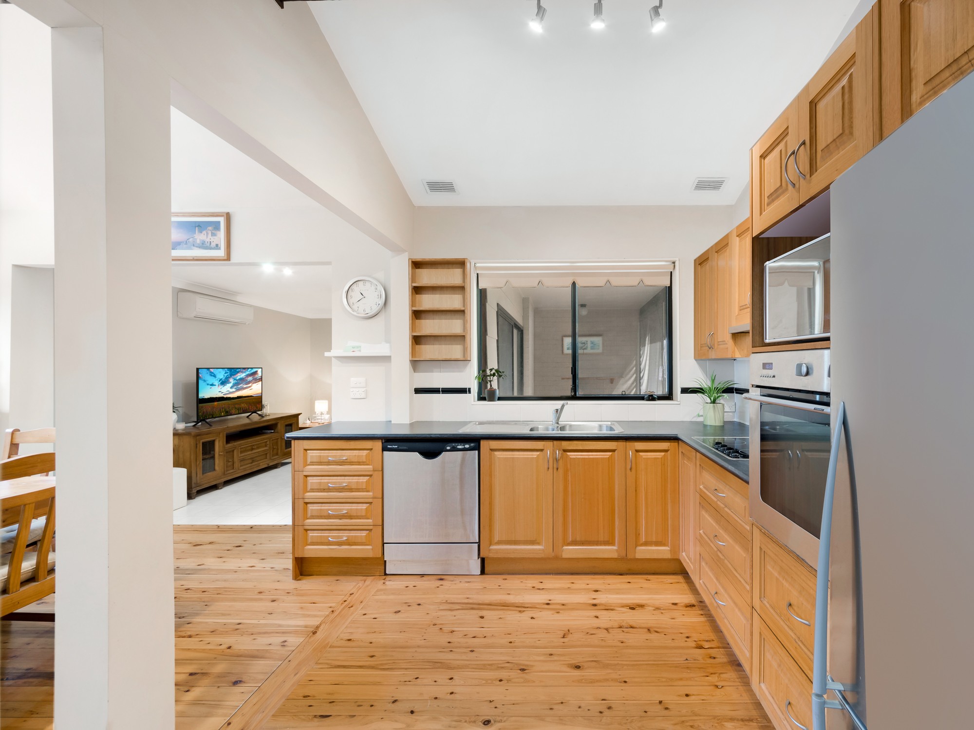43 Nymboida Crescent, Ruse, NSW 2560