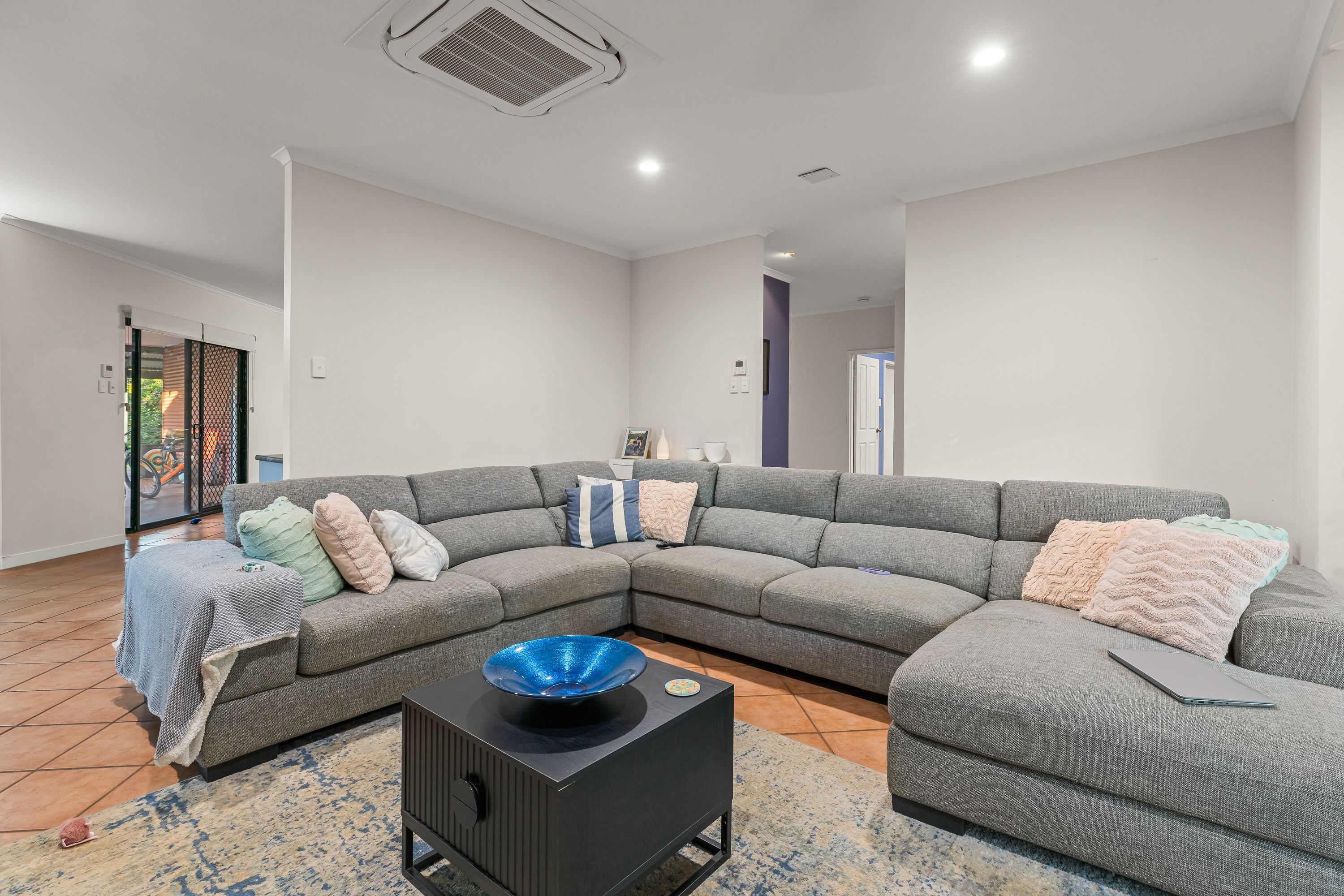 6 Macnee Court — photo 4 of 26