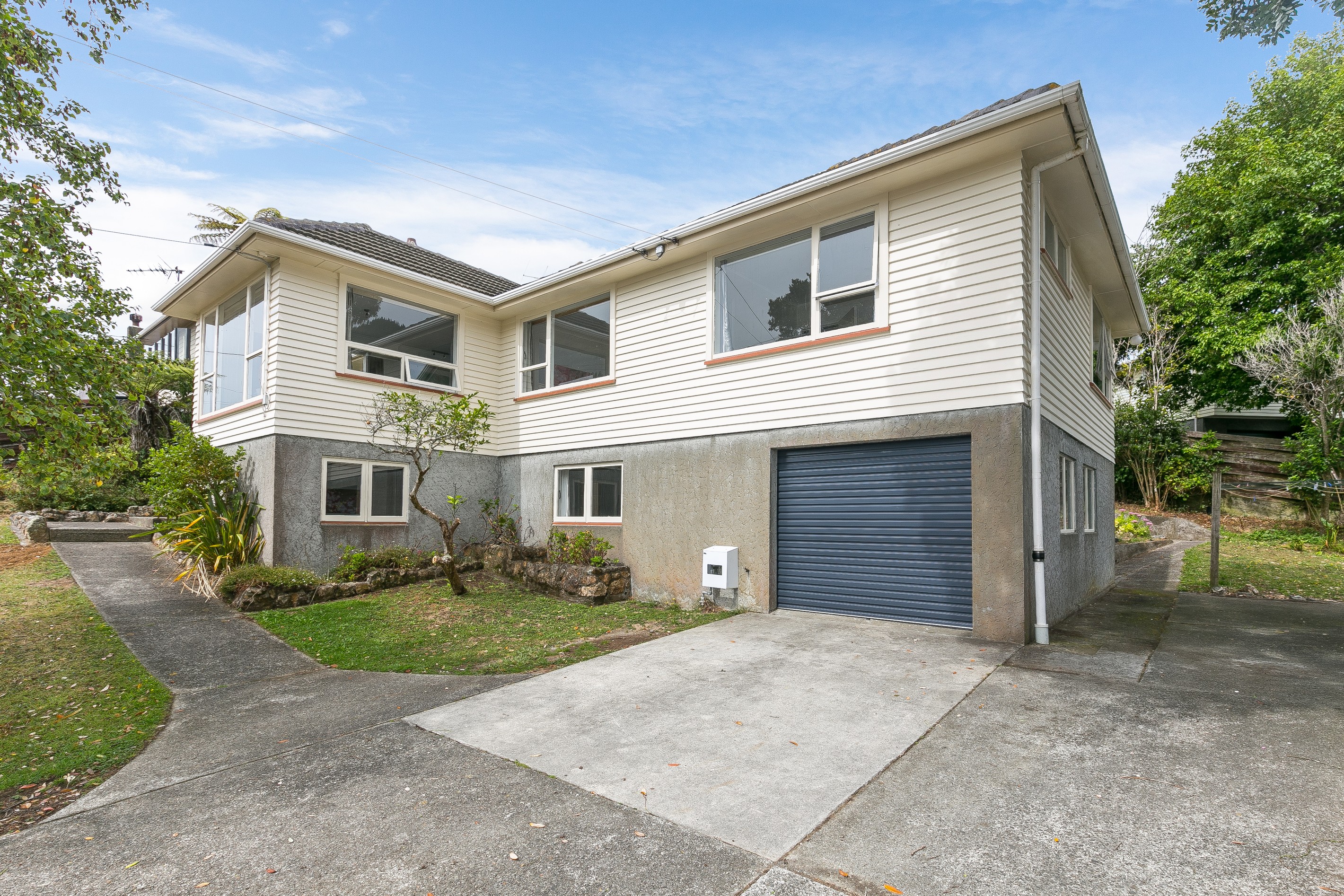 51 Larsen Crescent, Tawa, Wellington City