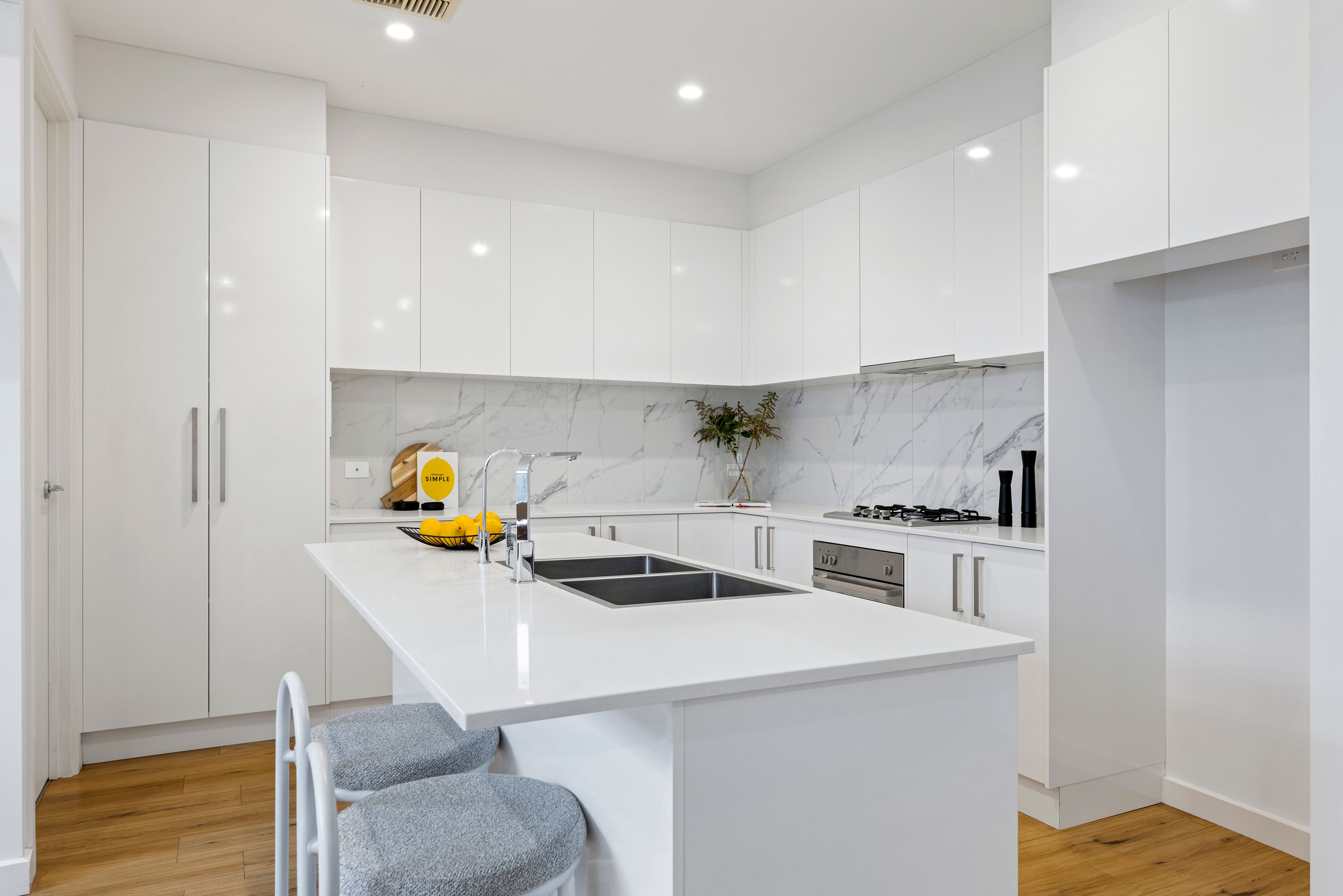 7B Vagnoni Avenue — photo 5 of 12