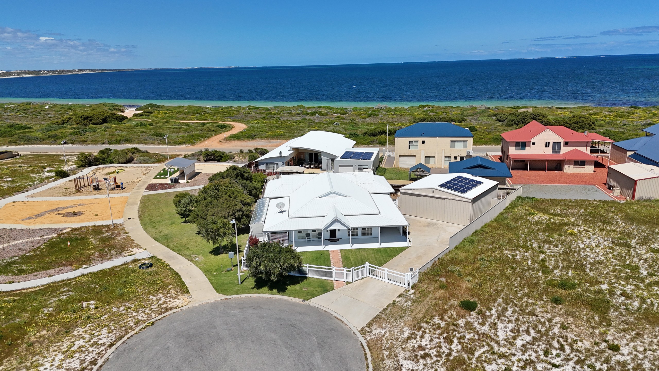 4 Peterson Place, Green Head, WA 6514