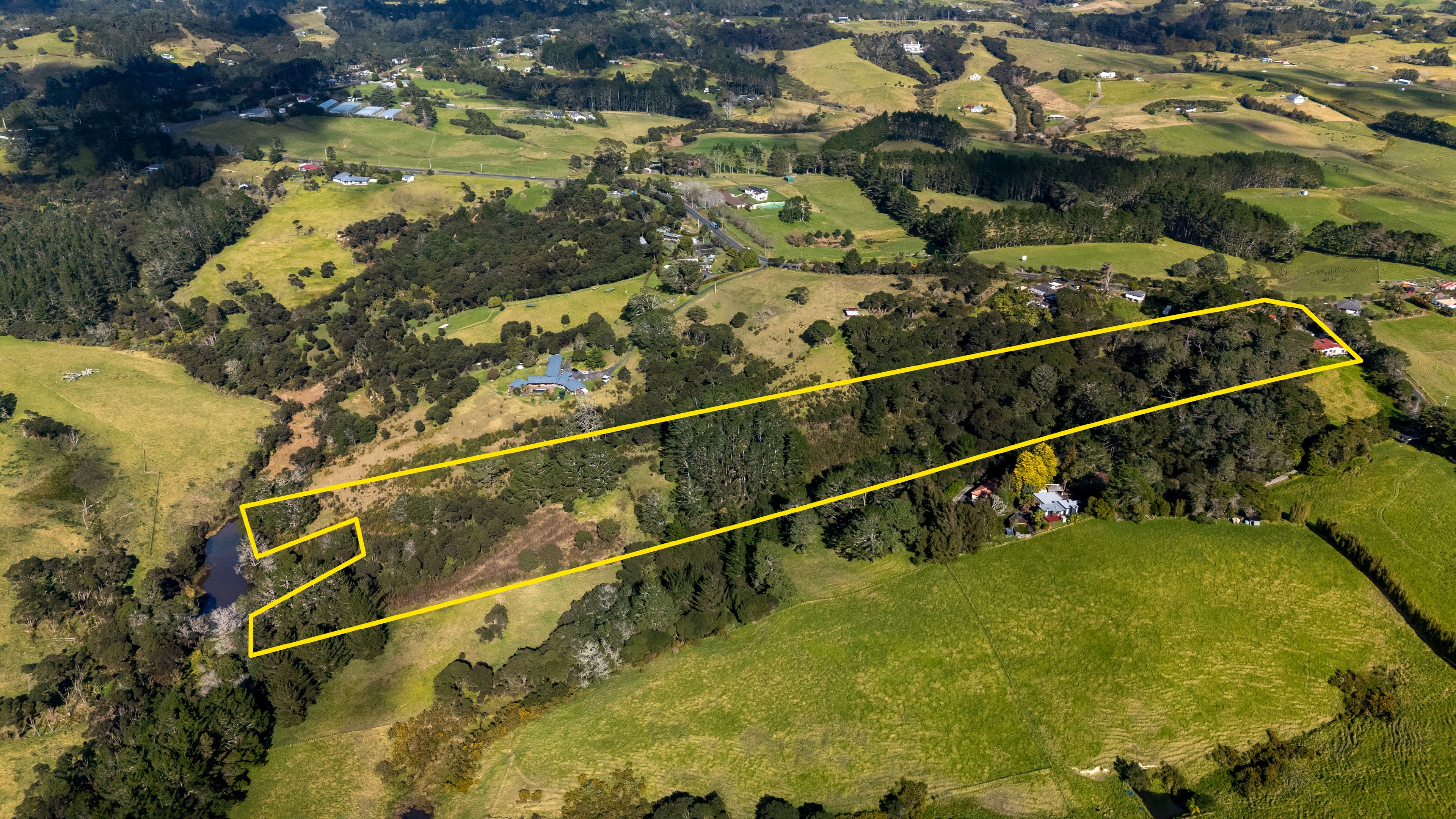 225 Red Hills Road, Henderson, Waitakere City