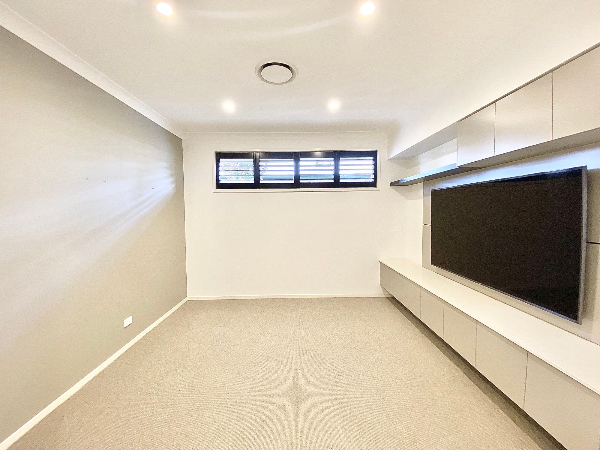 4 Sargent Street, Oran Park, NSW 2570