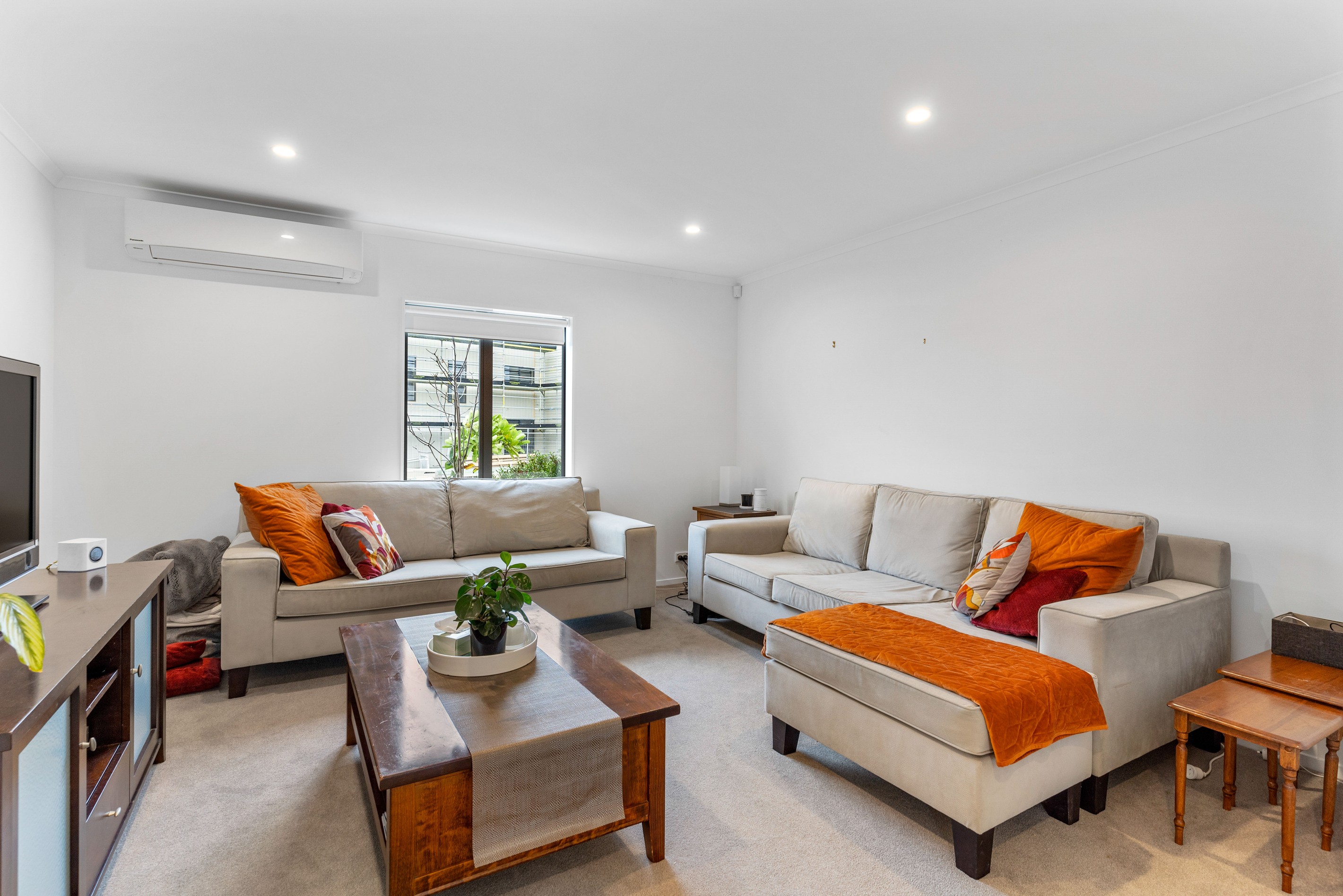 69 Pepene Avenue, Conifer Grove, Manukau City