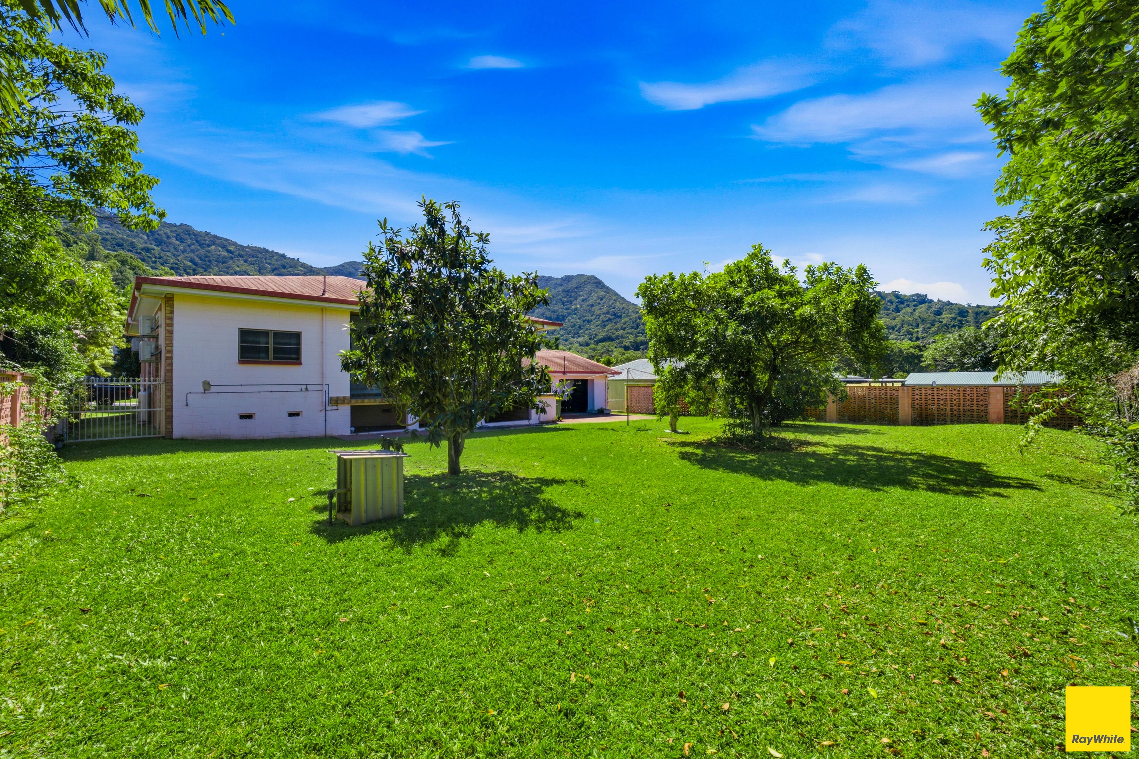 6 Grampian Close — photo 17 of 17