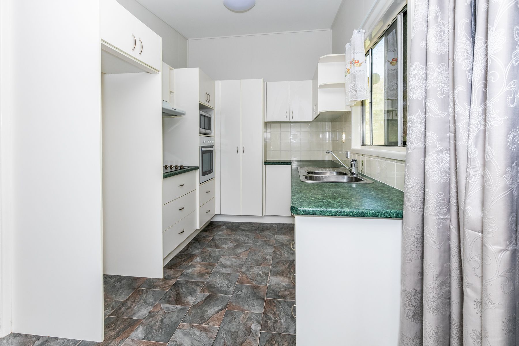 7 Brownhill Street, Logan Central, QLD 4114