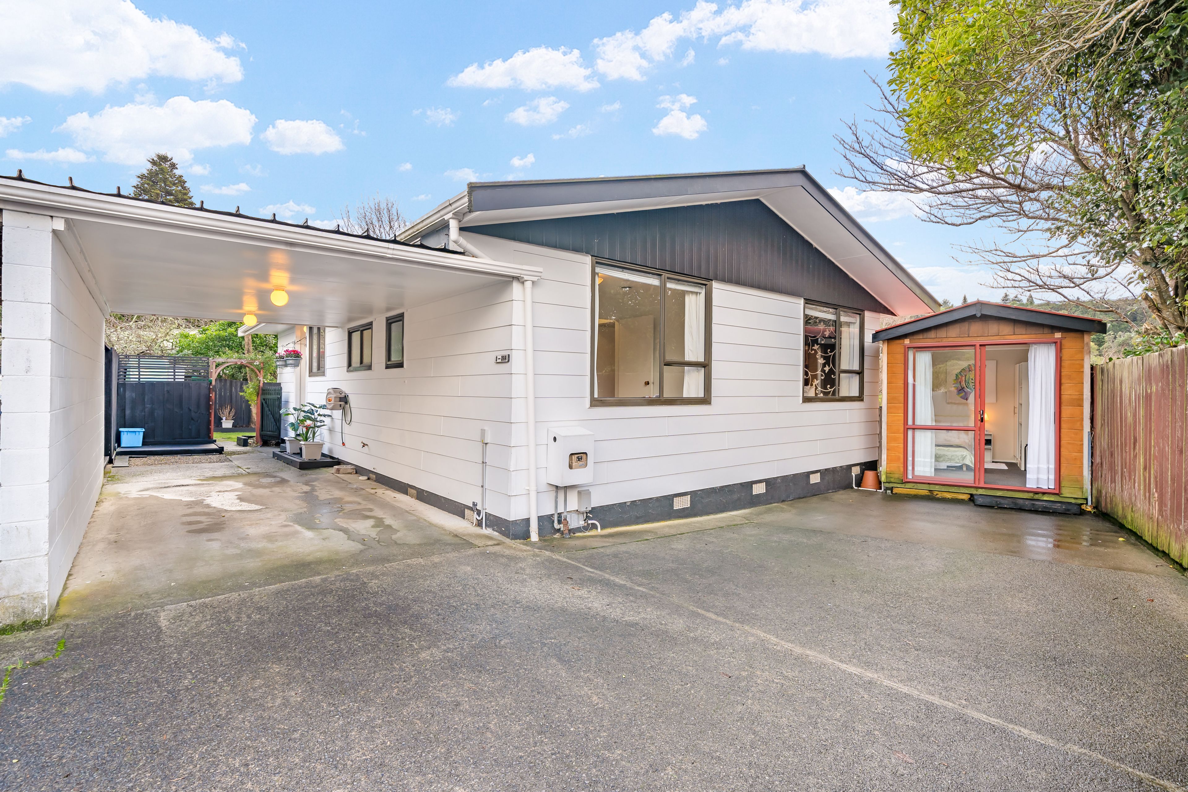 2/29a Gemstone Drive, Birchville, Upper Hutt City