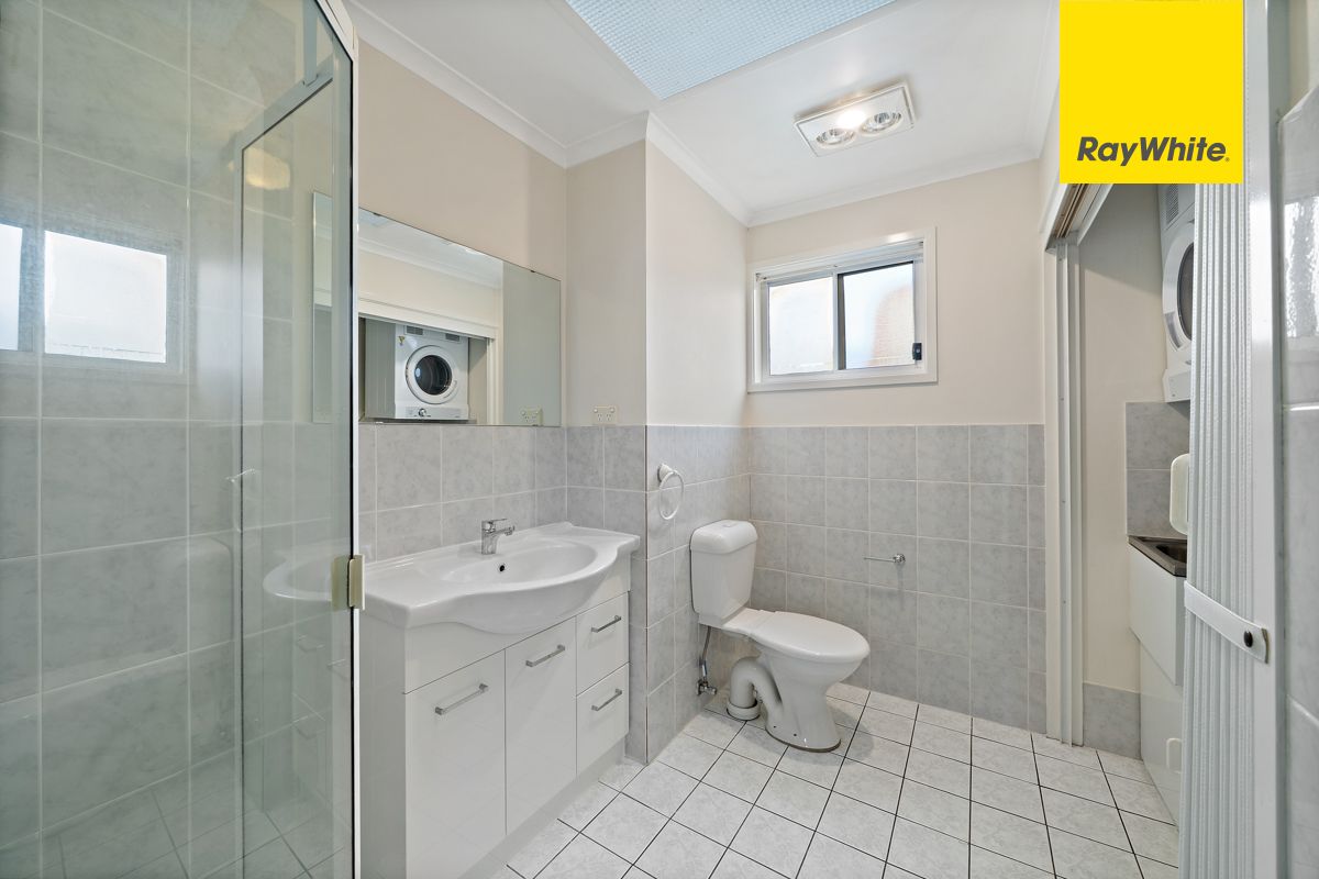 74/15 John Cleland Crescent — photo 10 of 18