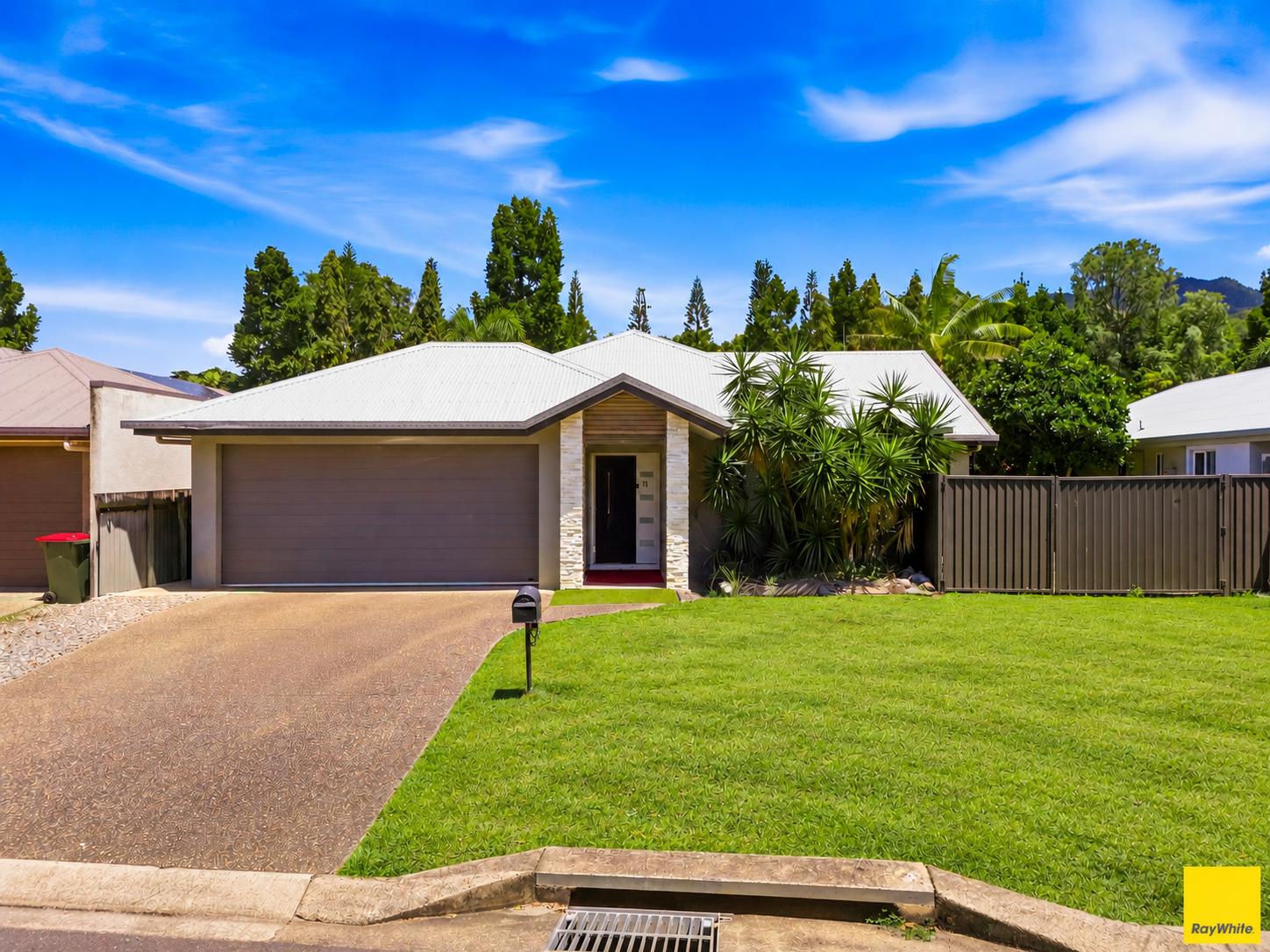25 Selwyn Circuit — photo from Ray White Cairns
