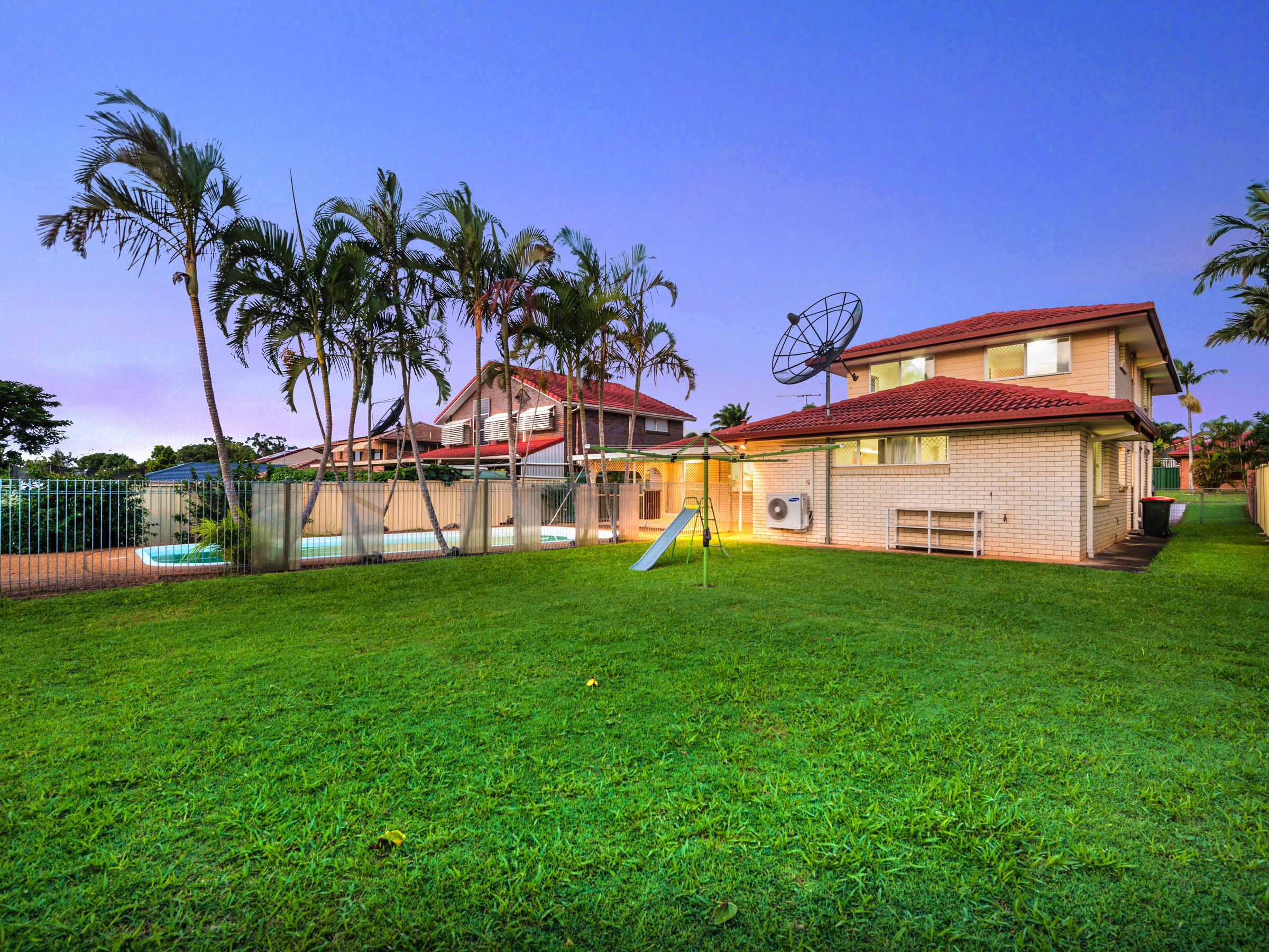 16 Falstaff Street, Sunnybank Hills, QLD 4109