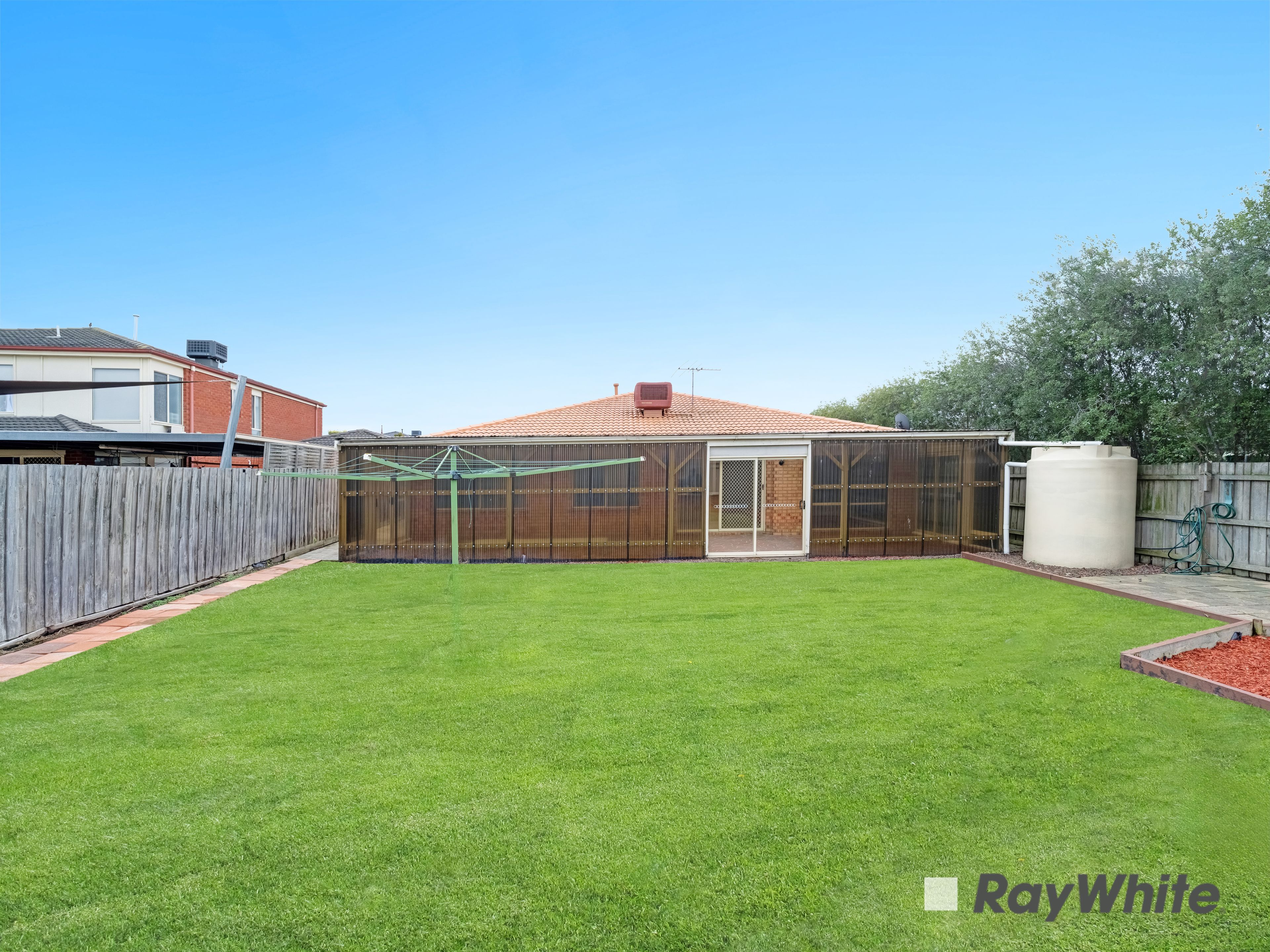 23 Beethoven Drive — photo 15 of 20