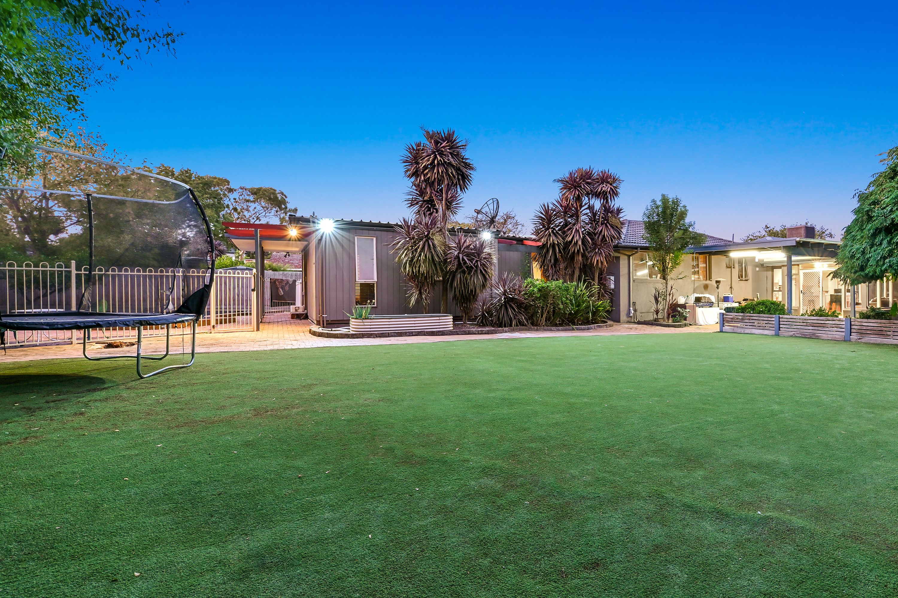 10 Eriden Close, Glen Waverley VIC 3150