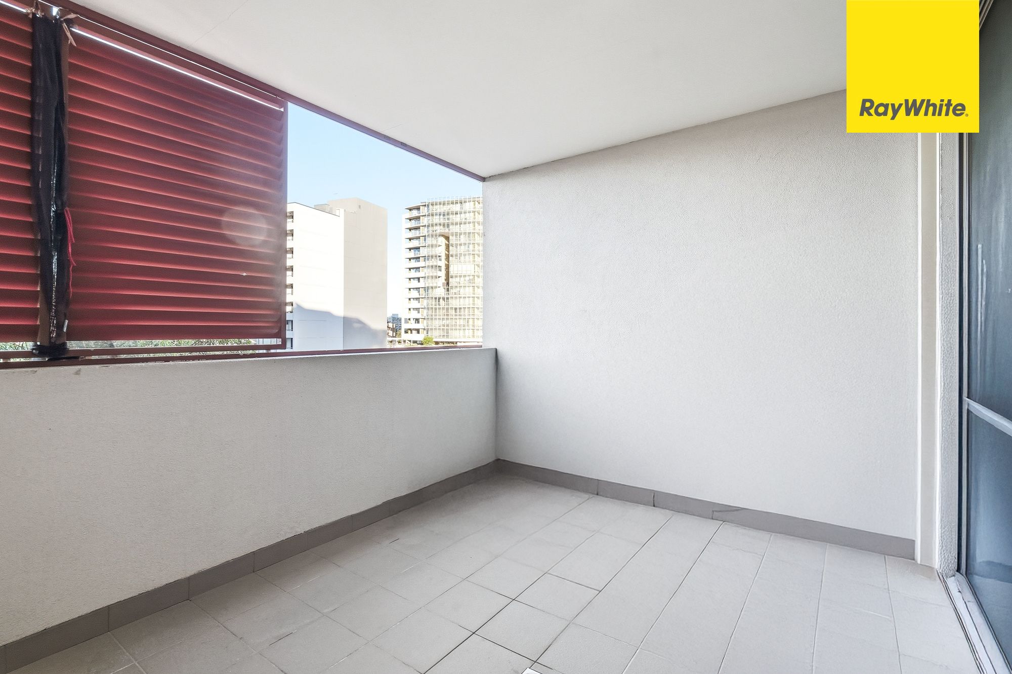 806/6-10 Charles Street — photo 4 of 17