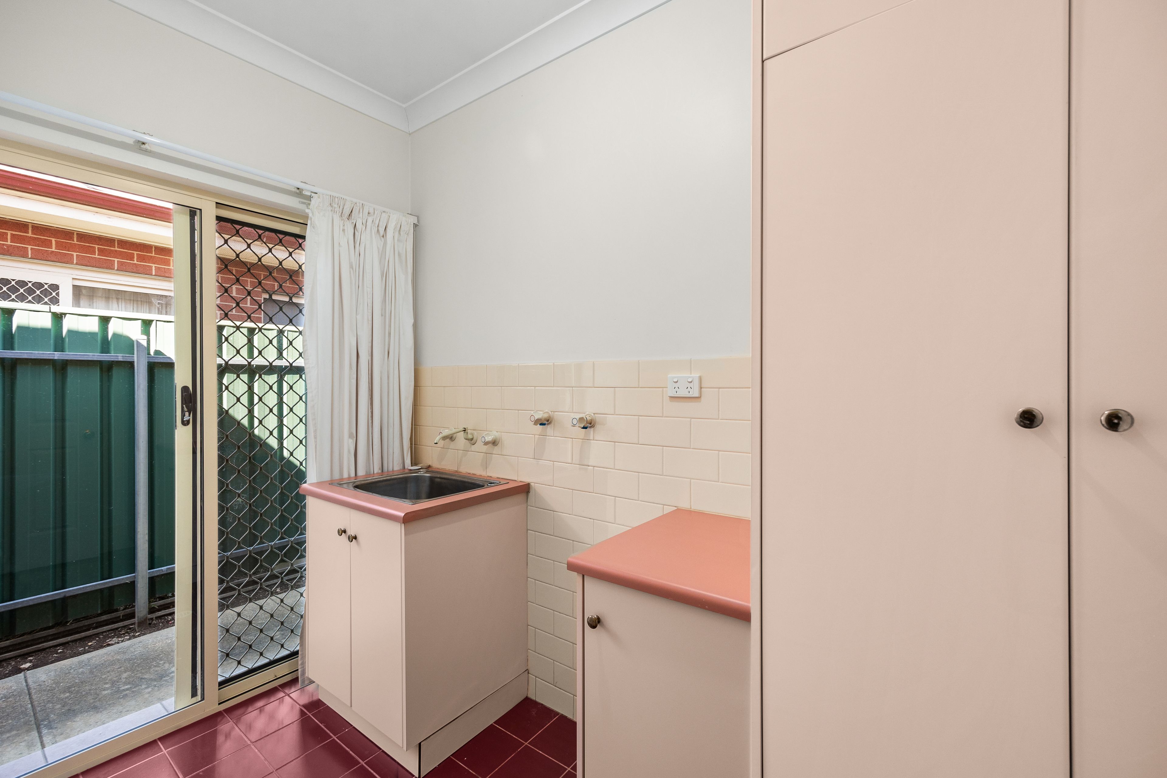42B Silkes Road — photo 15 of 17