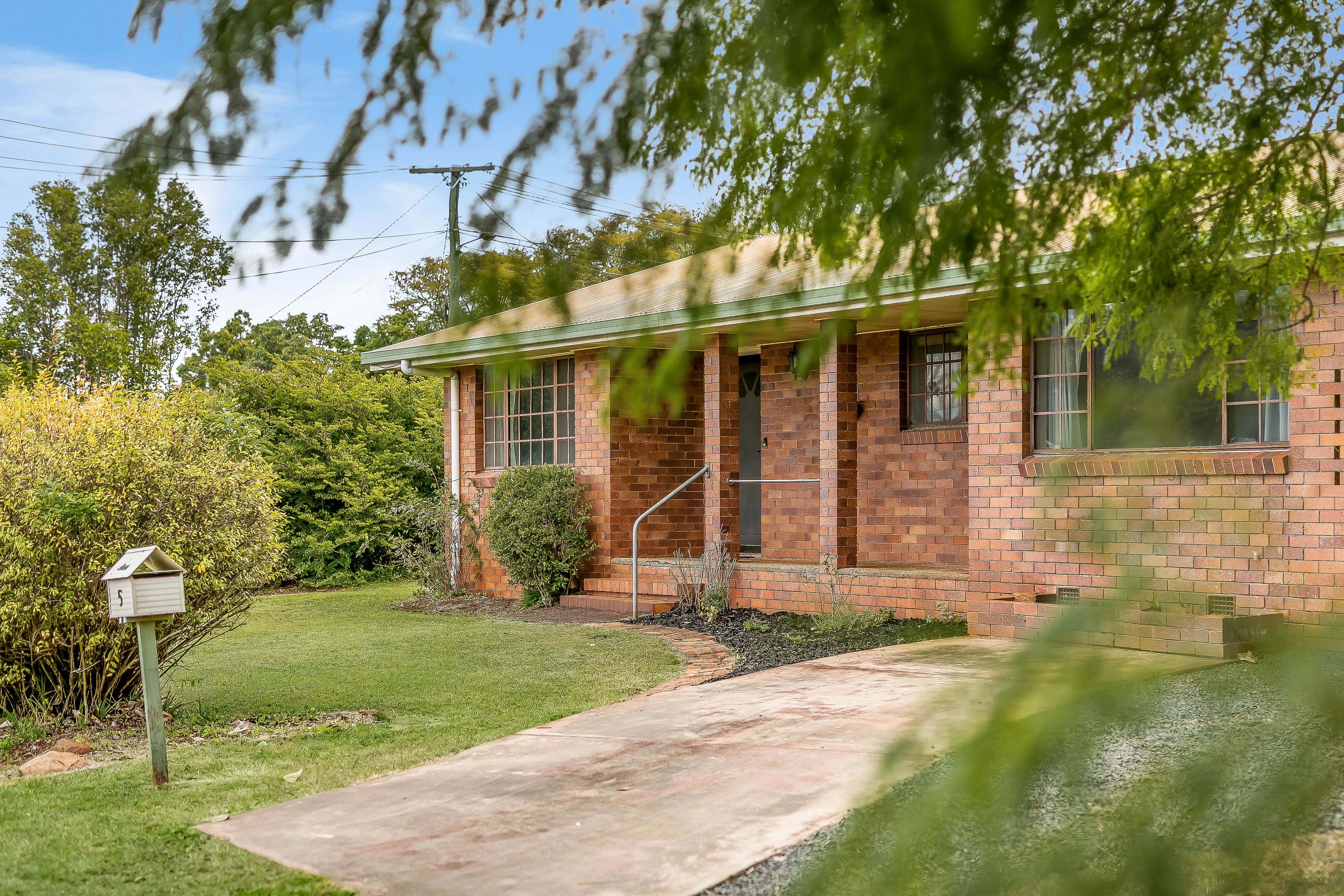 5 Hazzard Street, Centenary Heights, QLD 4350