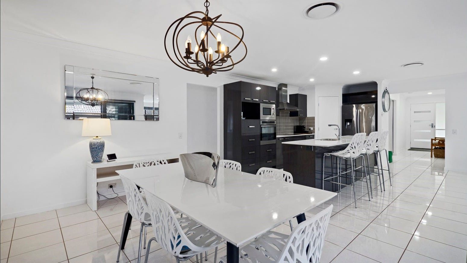 7 Amalia Street, Birkdale, QLD 4159