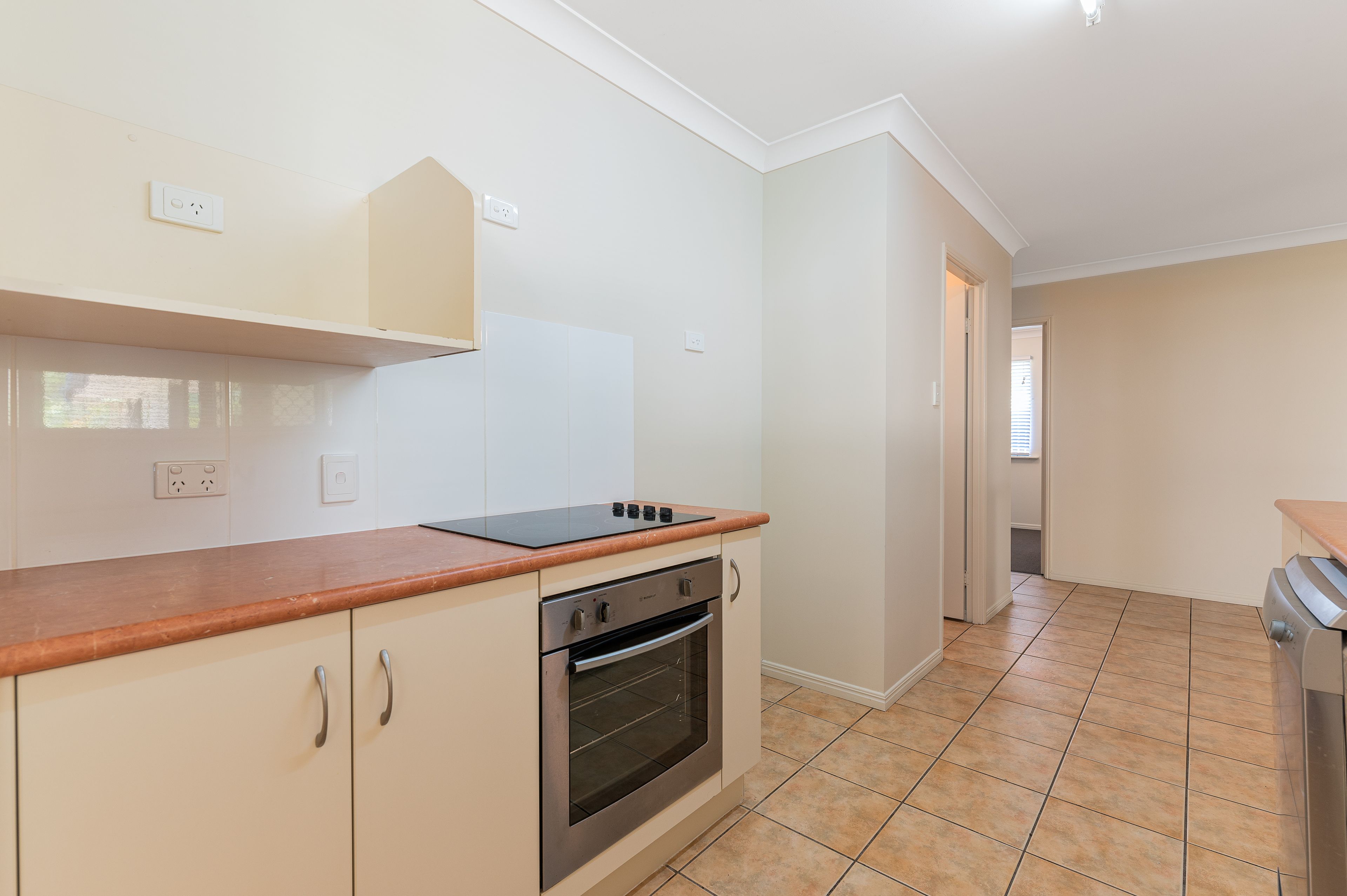 93 Witney Street, Kin Kora, QLD 4680
