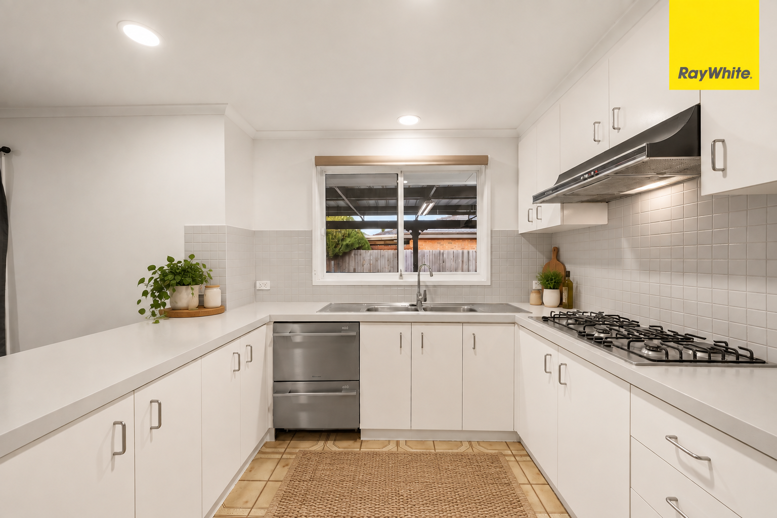 18 Kirkton Drive — photo 6 of 13