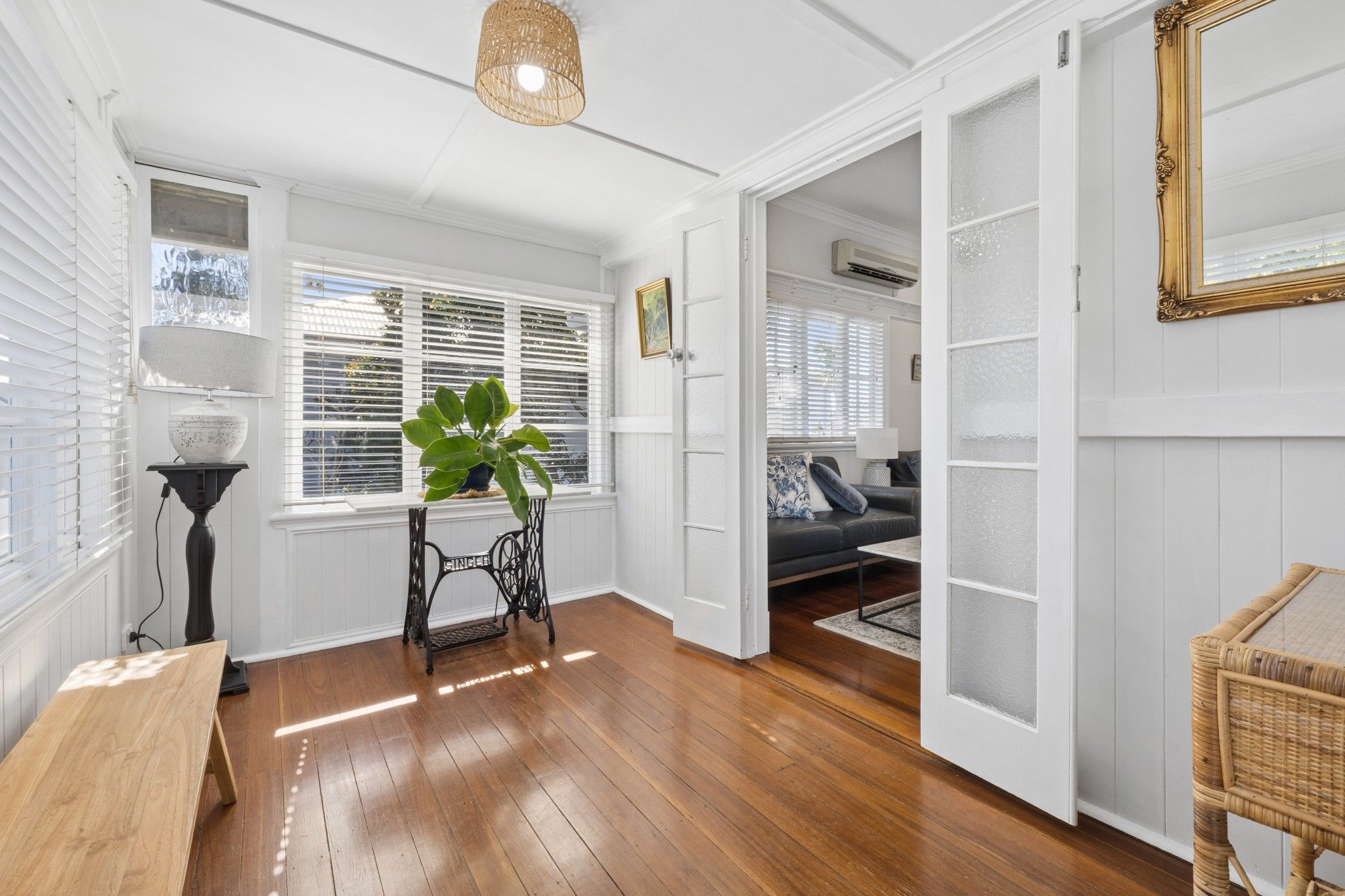 14 Agnes Street, Holland Park West, QLD 4121
