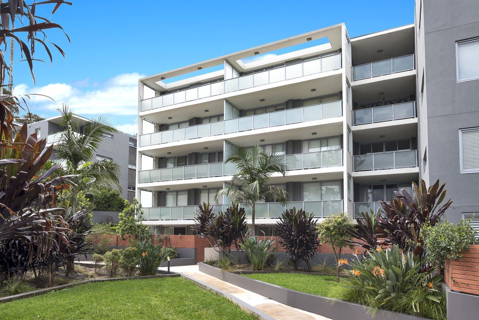 2402/1-8 Nield Avenue, Greenwich, NSW 2065