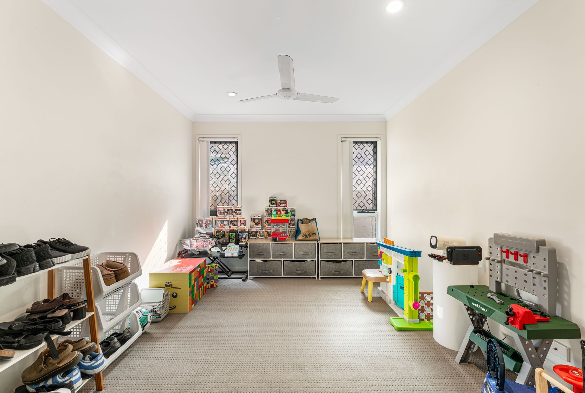 101 Cordeaux Crescent — photo 5 of 16