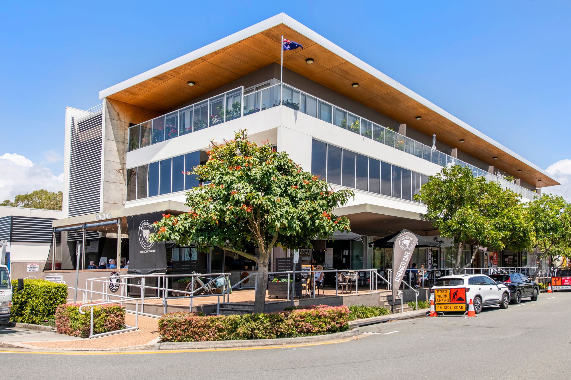 204/14 Bruce Avenue, Paradise Point, QLD 4216